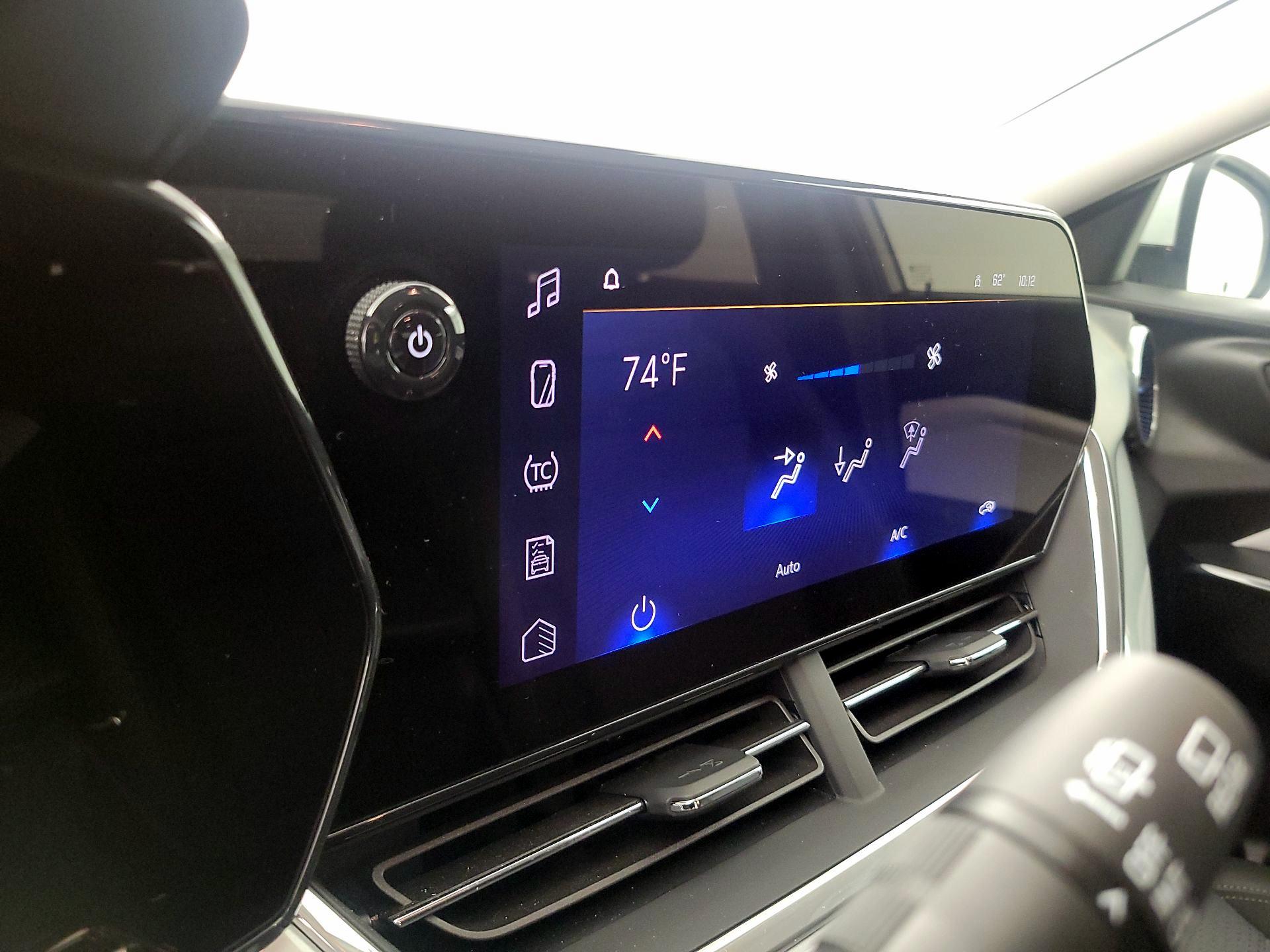 Thumbnail: 2024 Chevrolet Trax - 16