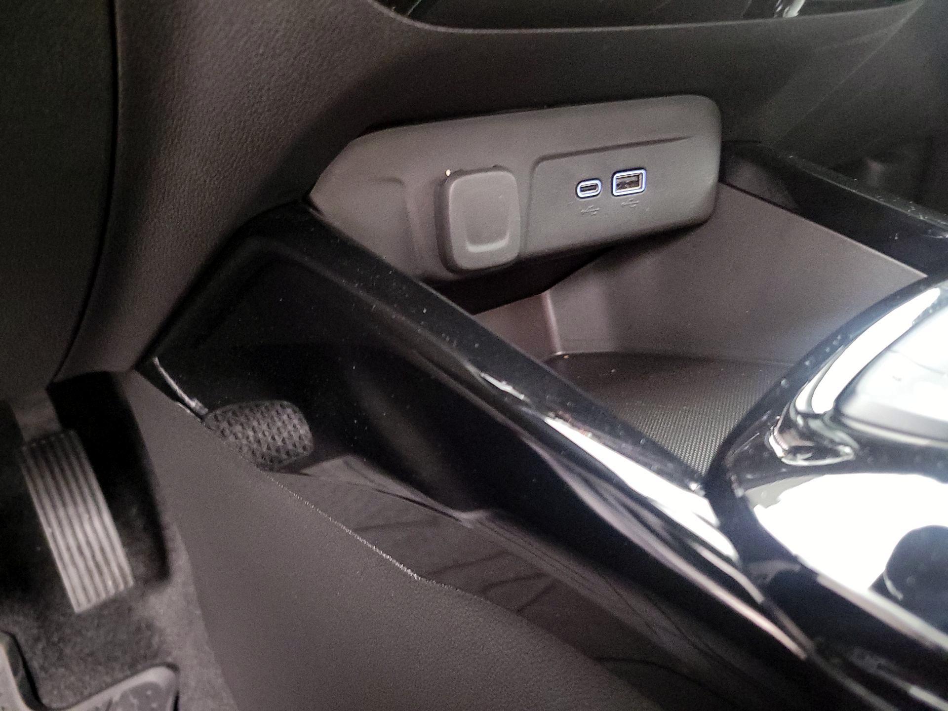 Thumbnail: 2024 Chevrolet Trax - 18