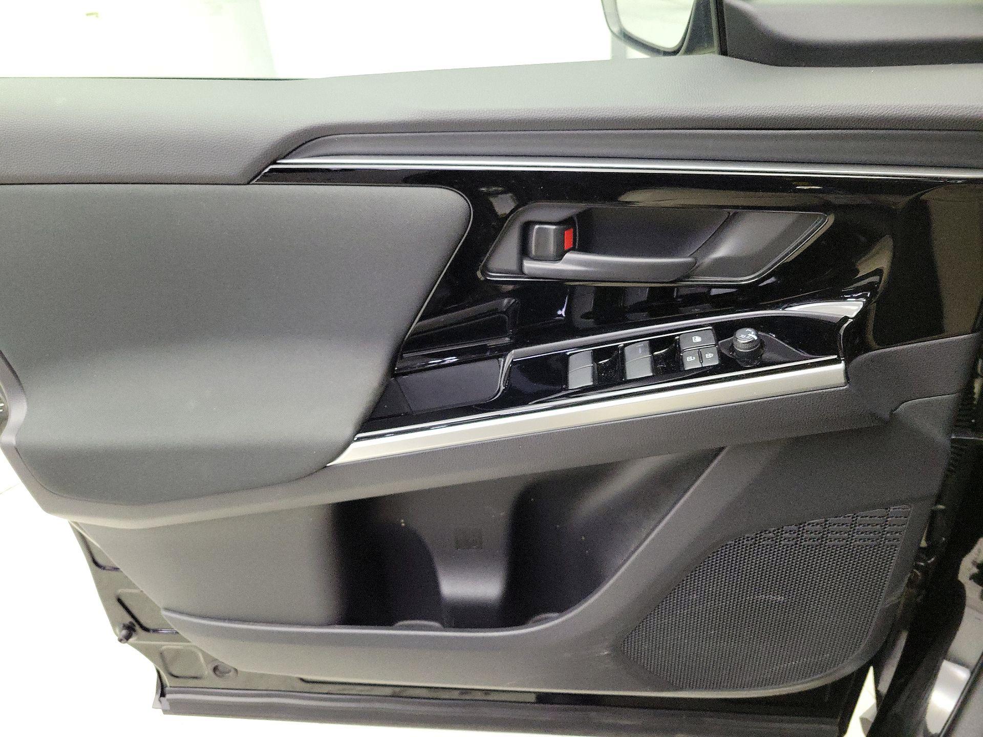 Thumbnail: 2023 Subaru Solterra - 12