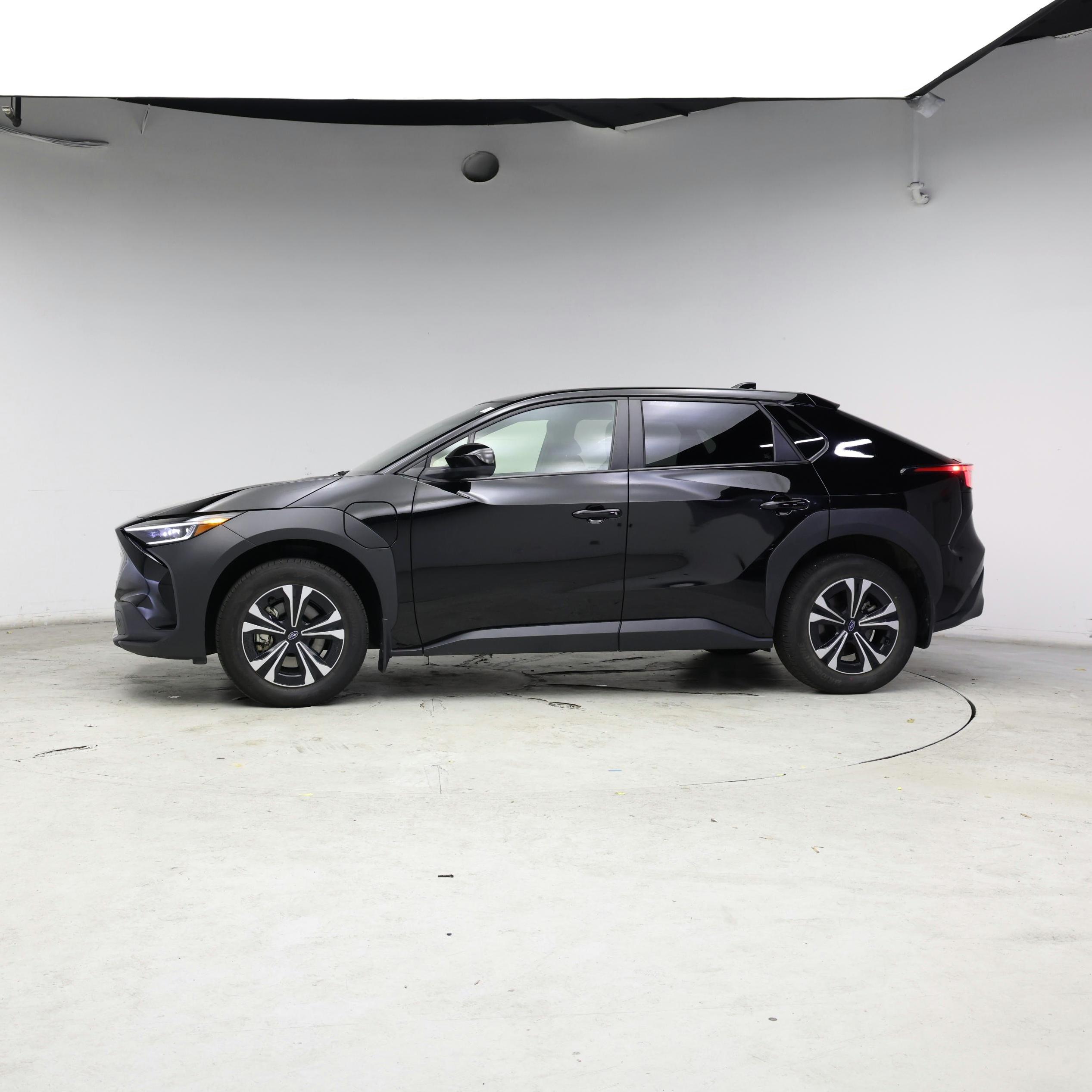 Thumbnail: 2023 Subaru Solterra - 3