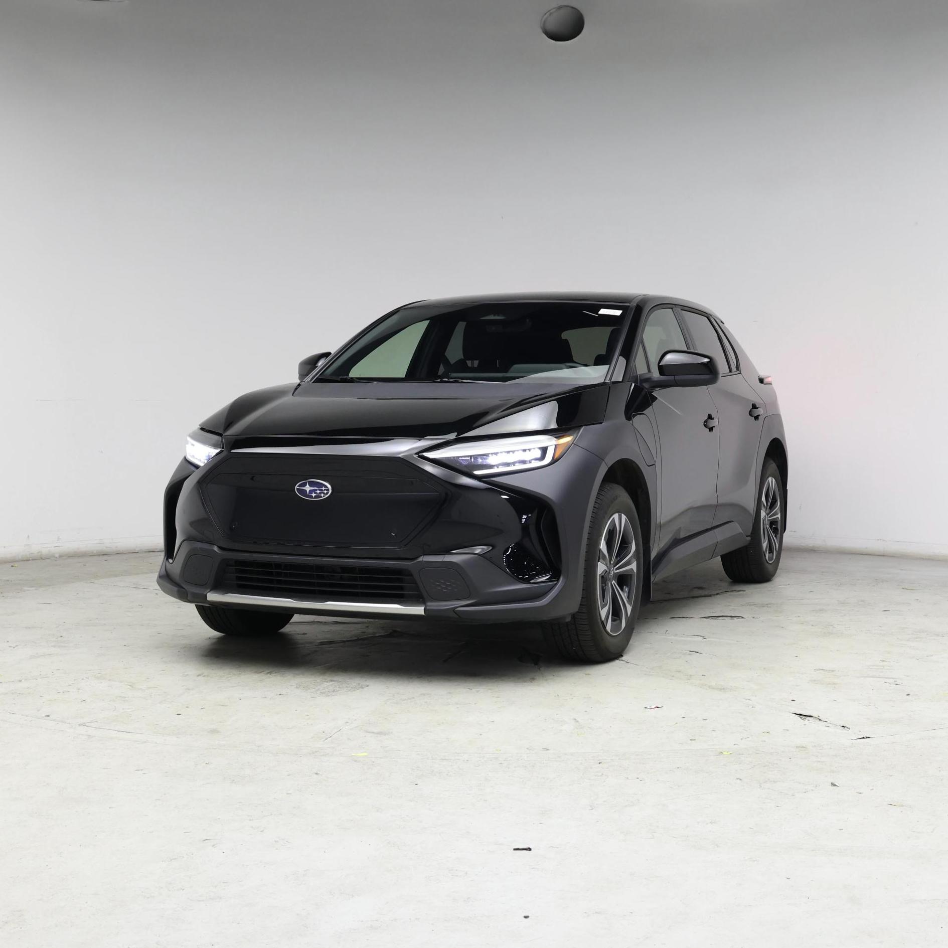 Thumbnail: 2023 Subaru Solterra - 4