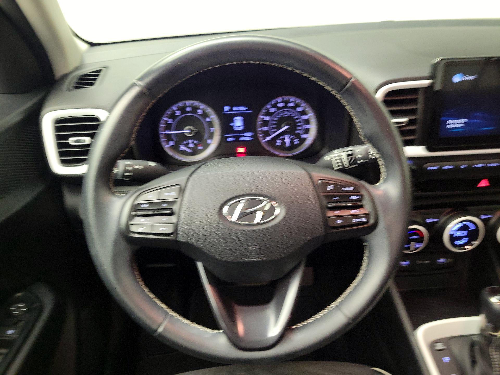 Thumbnail: 2022 Hyundai Venue - 10