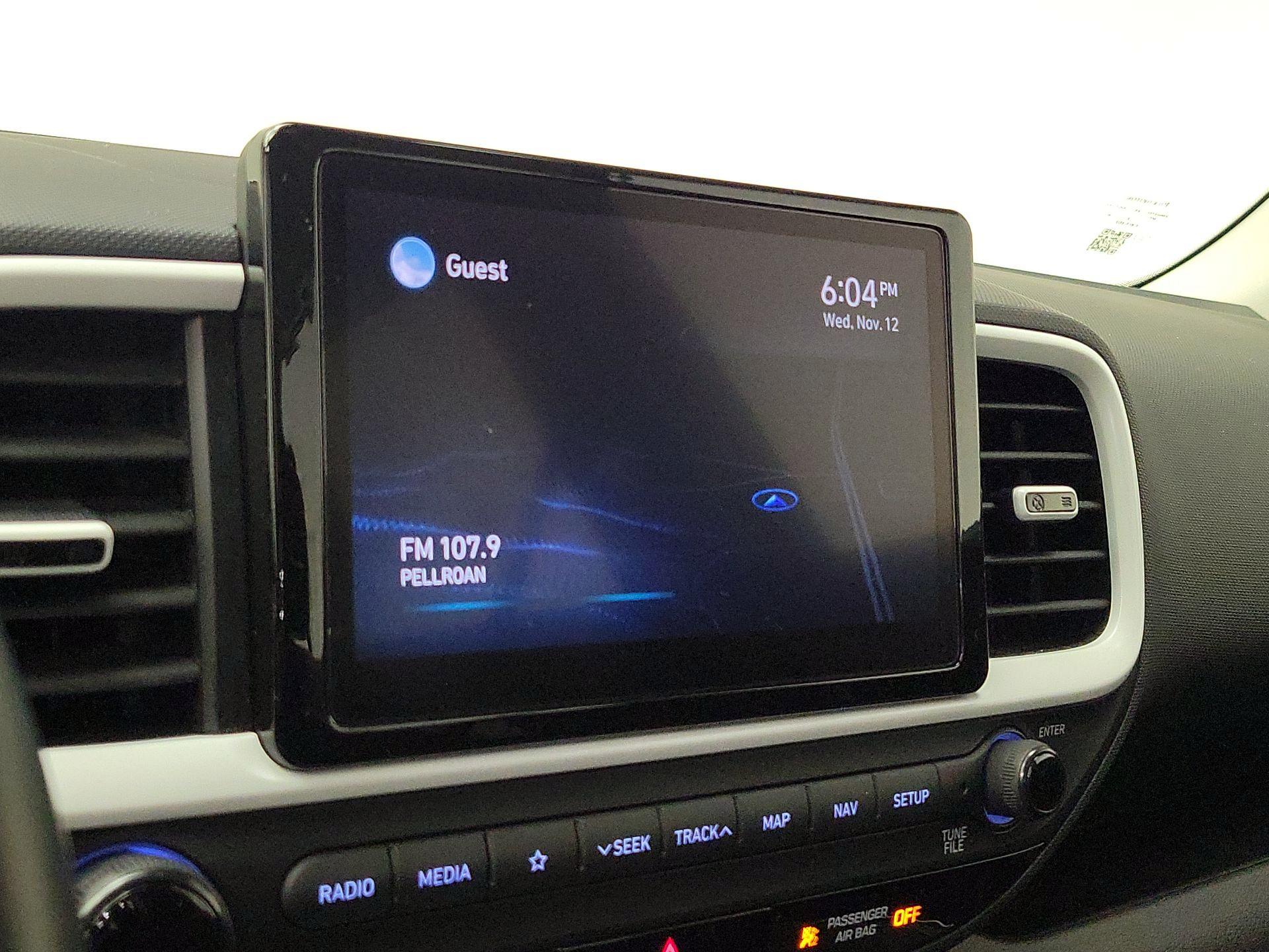 Thumbnail: 2022 Hyundai Venue - 15