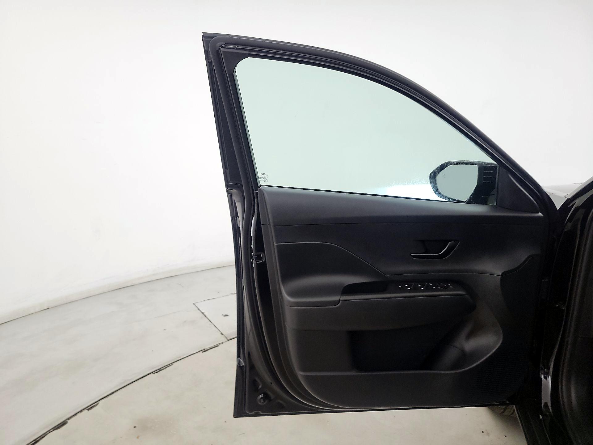 Thumbnail: 2025 Hyundai Kona - 12