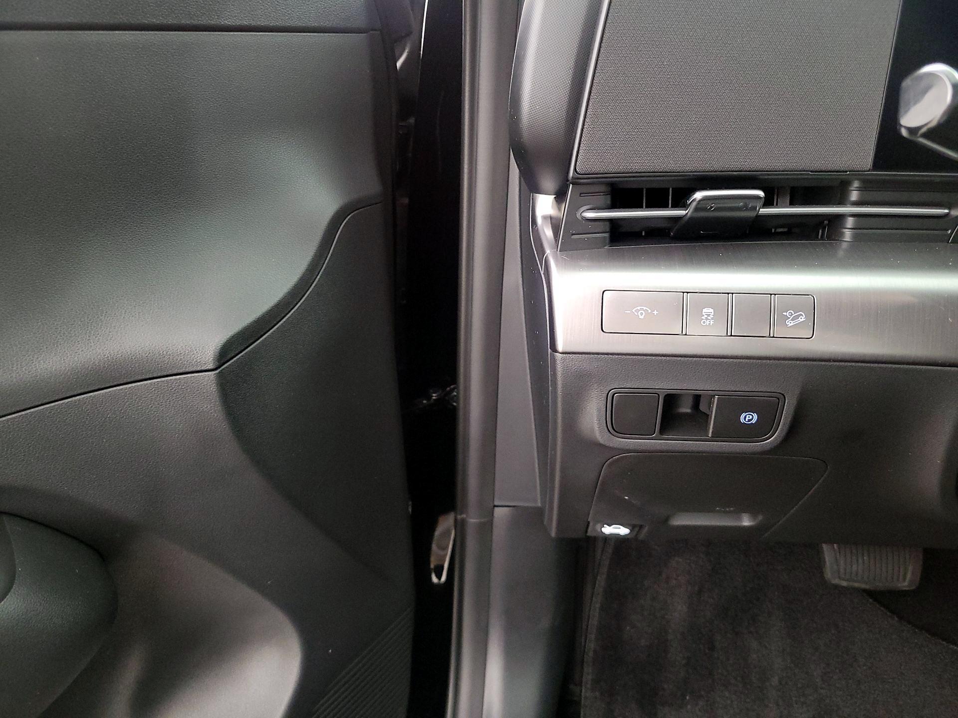 Thumbnail: 2025 Hyundai Kona - 13