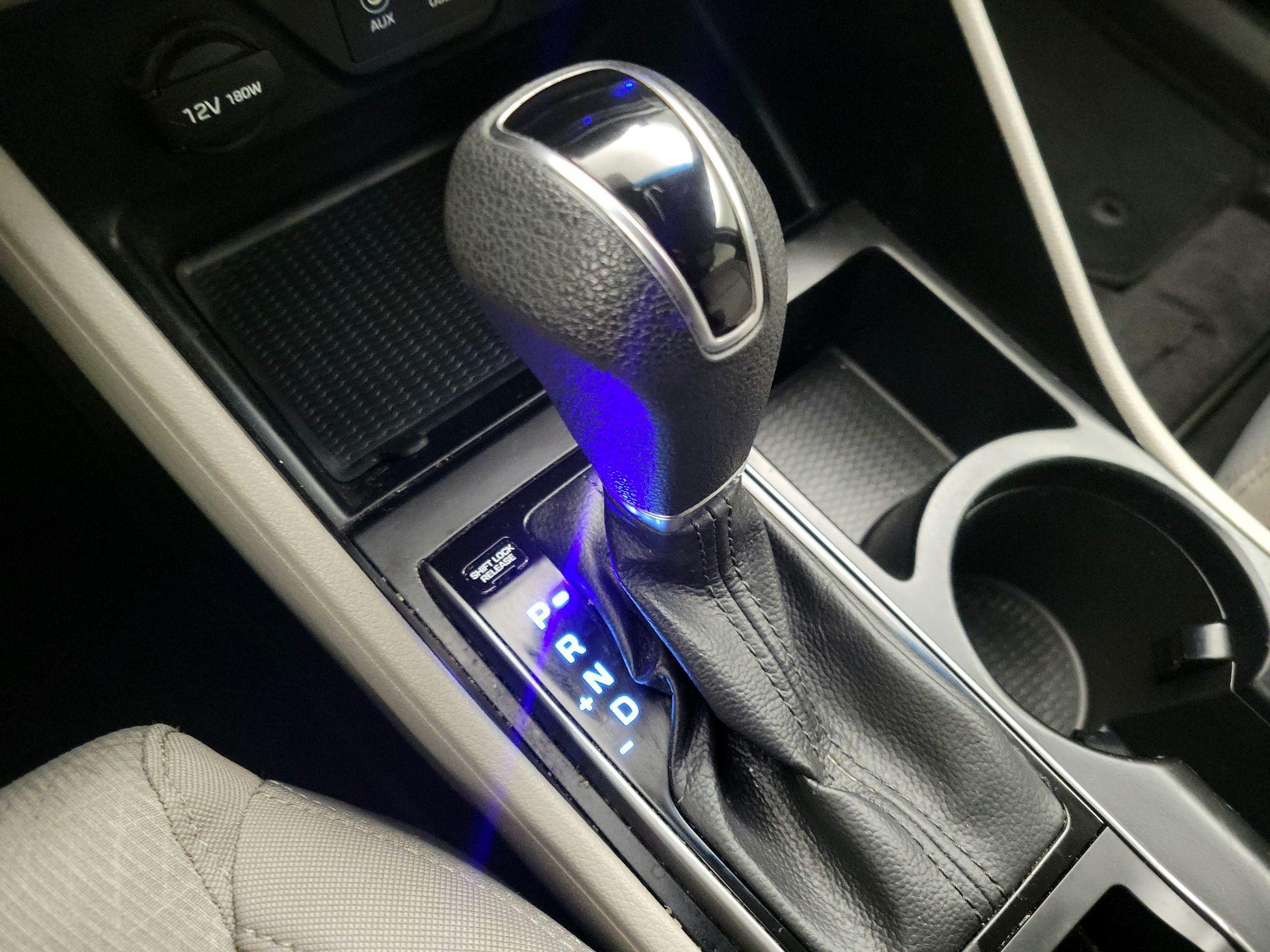 Thumbnail: 2016 Hyundai Tucson - 17