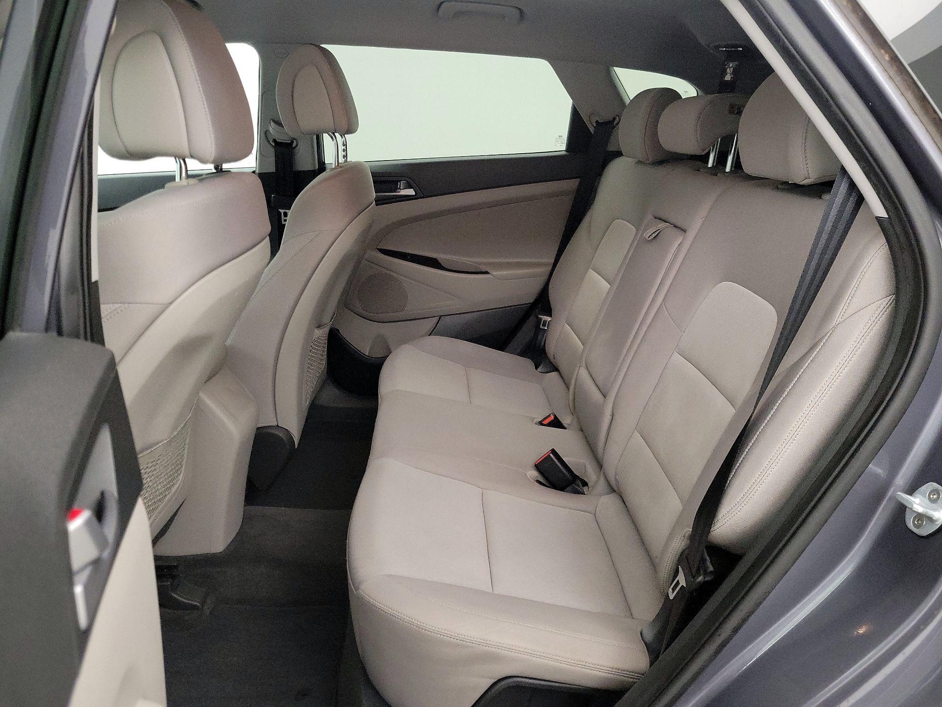 Thumbnail: 2016 Hyundai Tucson - 19