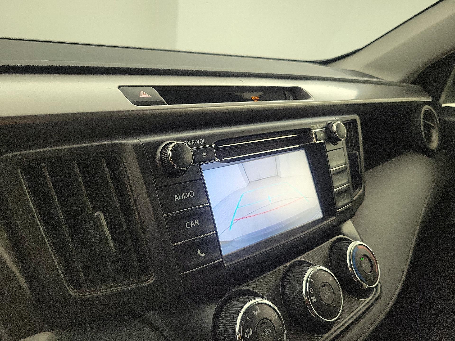 Thumbnail: 2016 Toyota RAV4 - 14