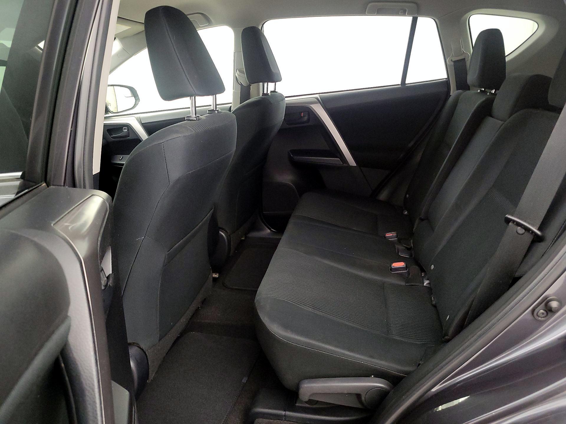 Thumbnail: 2016 Toyota RAV4 - 19