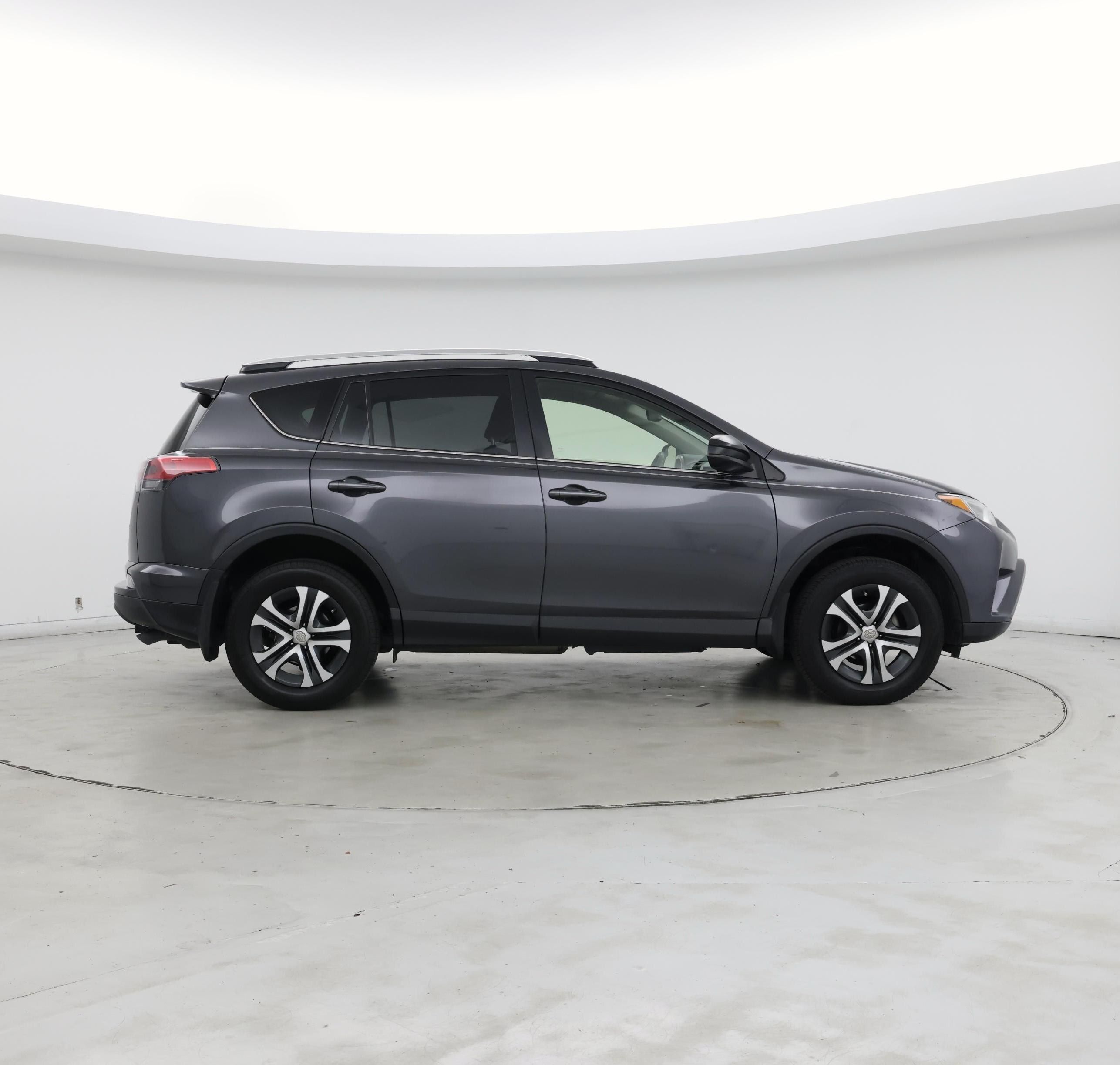 Thumbnail: 2016 Toyota RAV4 - 7
