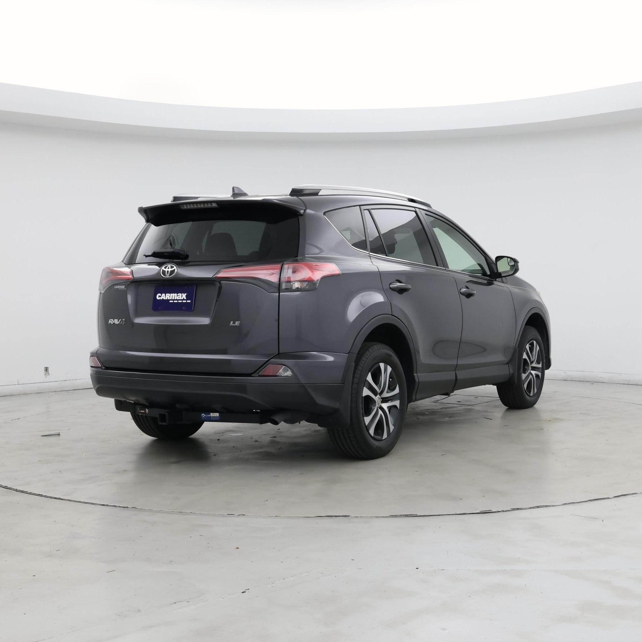 Thumbnail: 2016 Toyota RAV4 - 8