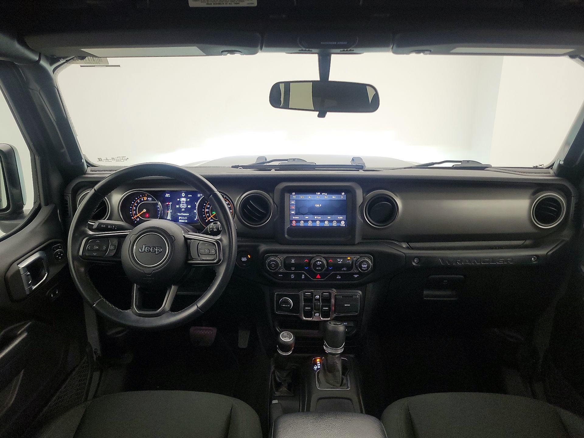 Thumbnail: 2021 Jeep Wrangler - 9