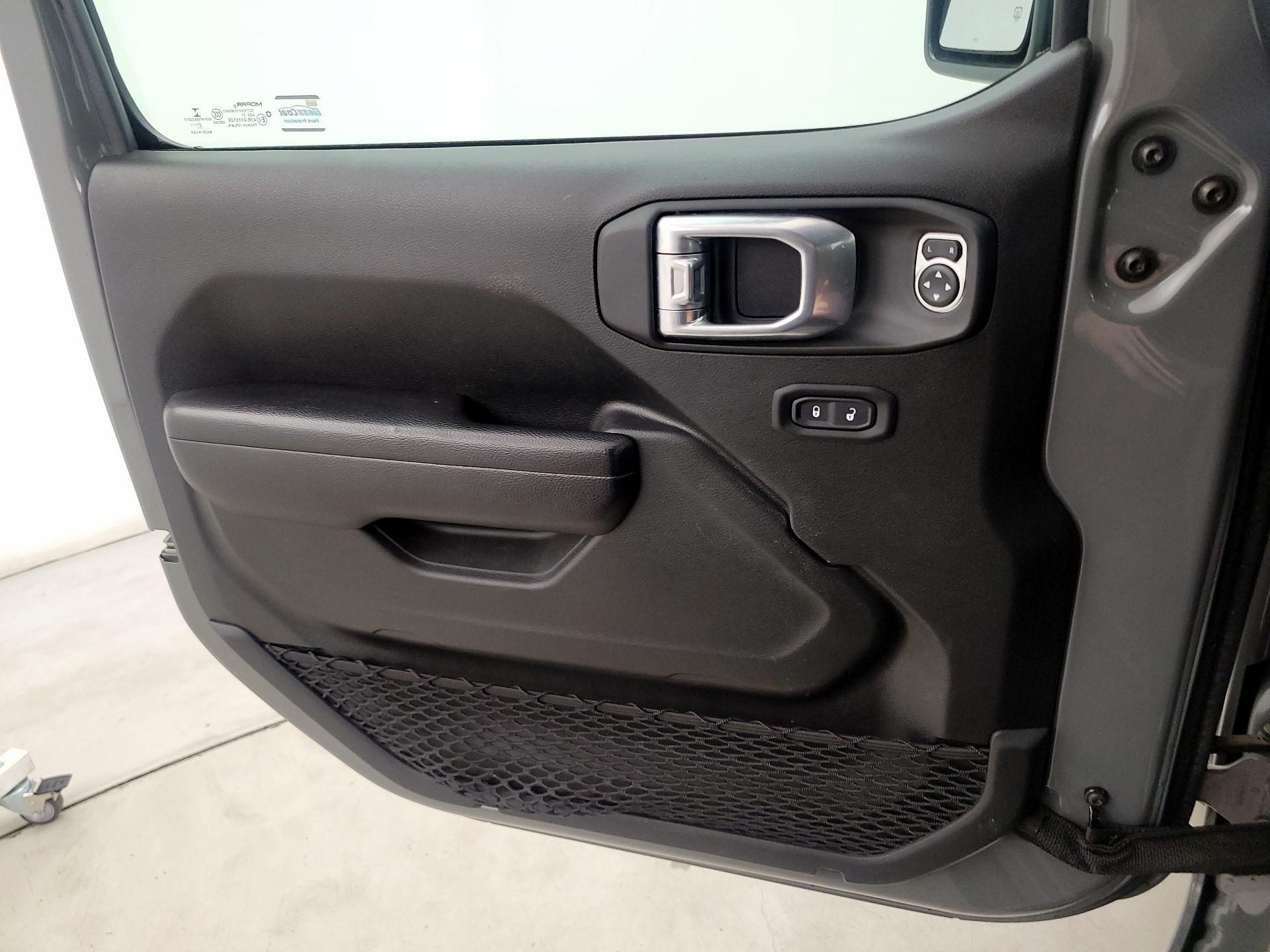 Thumbnail: 2021 Jeep Wrangler - 12