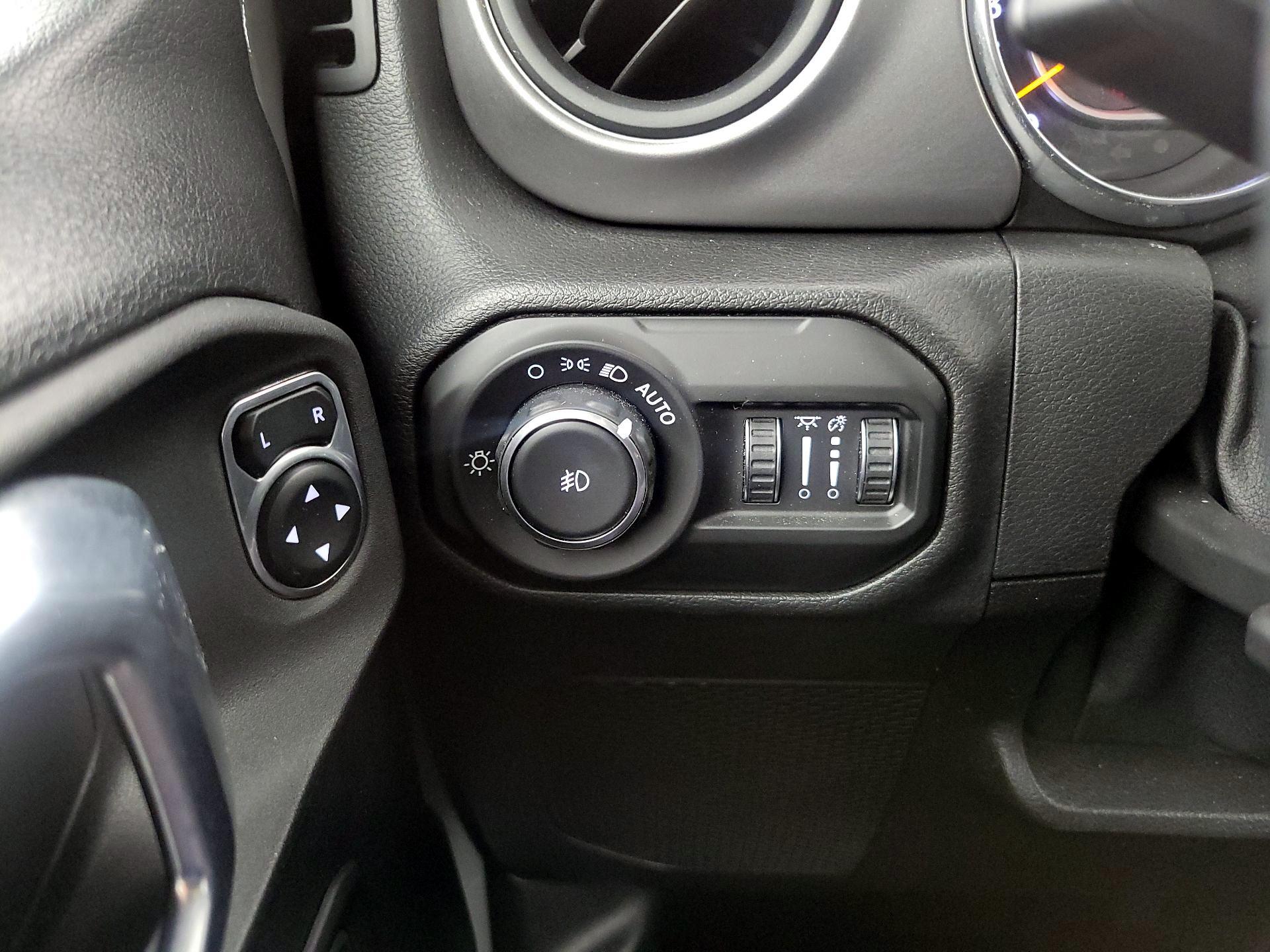 Thumbnail: 2021 Jeep Wrangler - 13