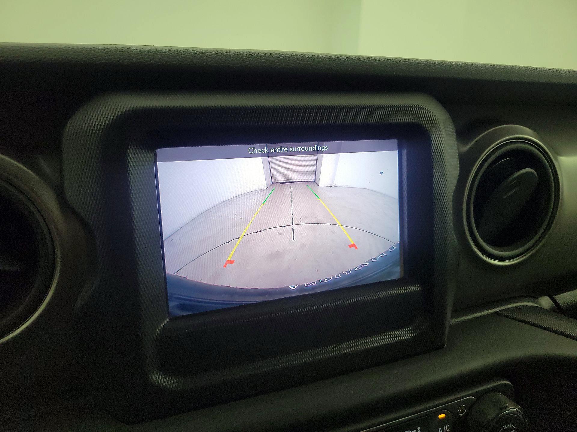 Thumbnail: 2021 Jeep Wrangler - 14