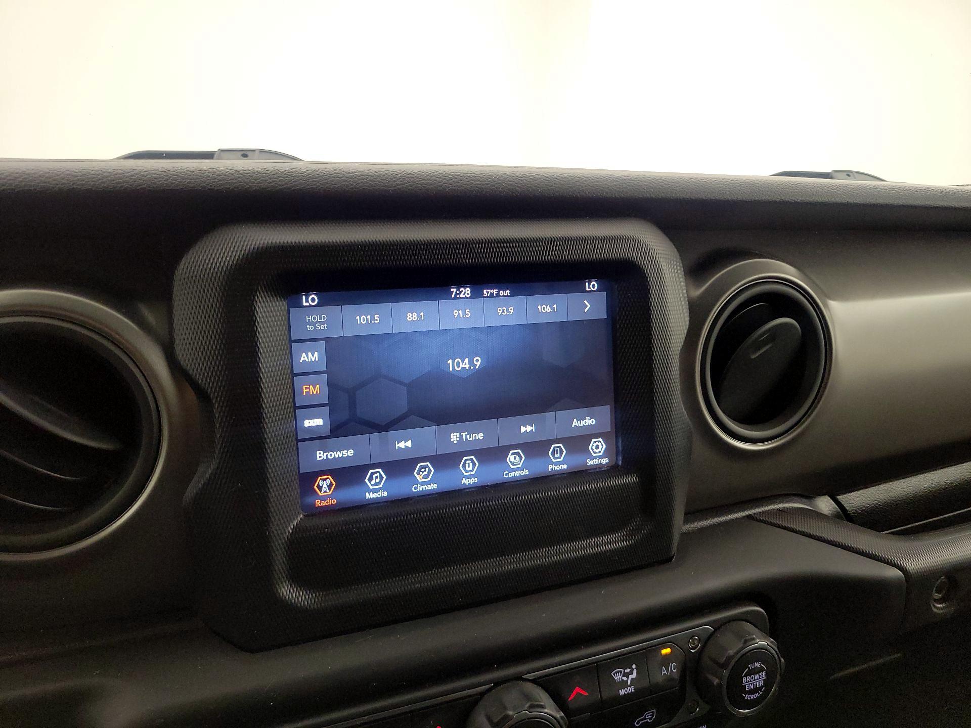 Thumbnail: 2021 Jeep Wrangler - 15