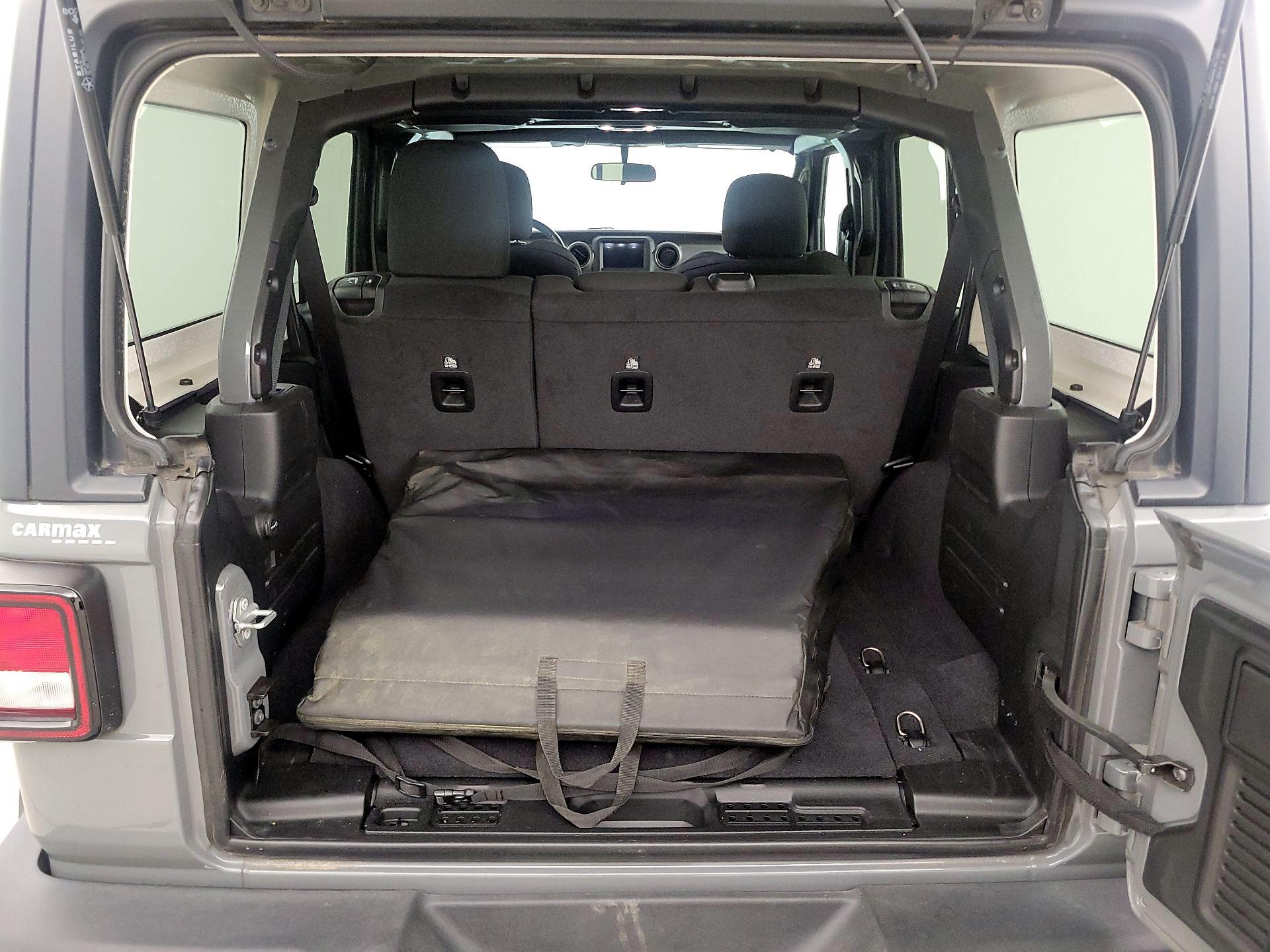 Thumbnail: 2021 Jeep Wrangler - 20