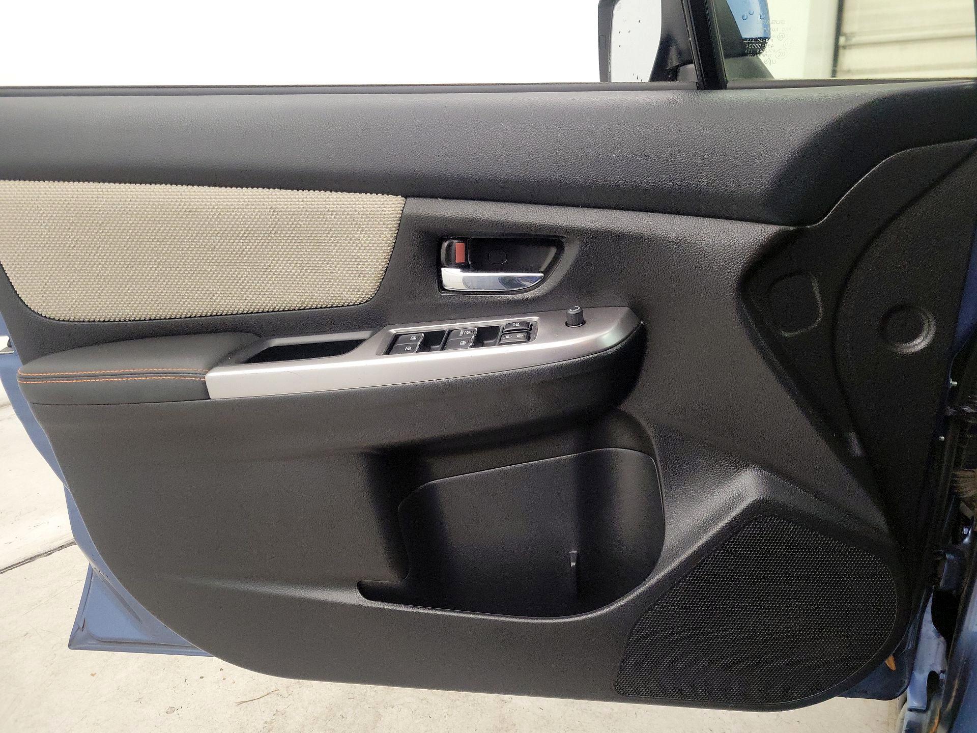 Thumbnail: 2017 Subaru Crosstrek - 12