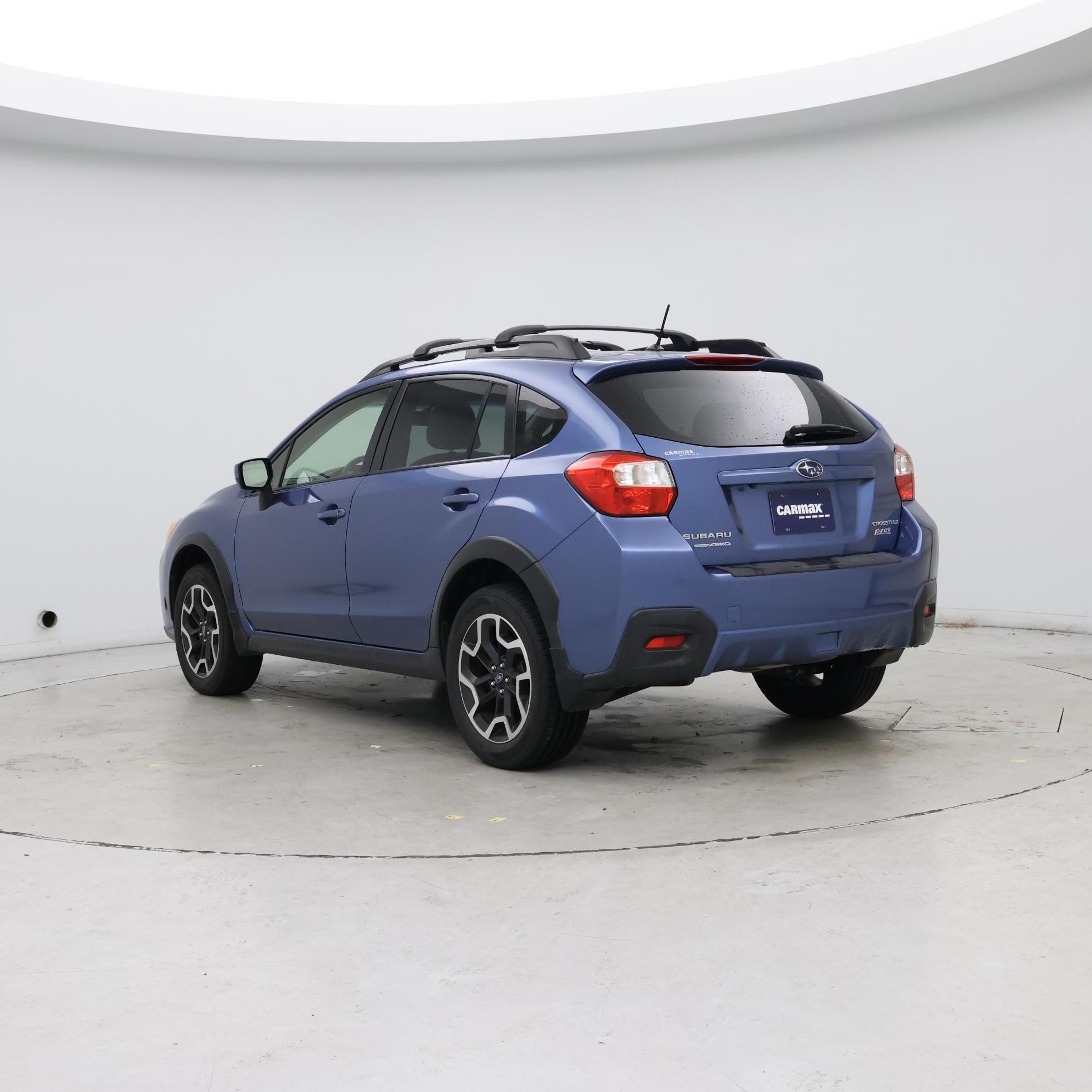 Thumbnail: 2017 Subaru Crosstrek - 2
