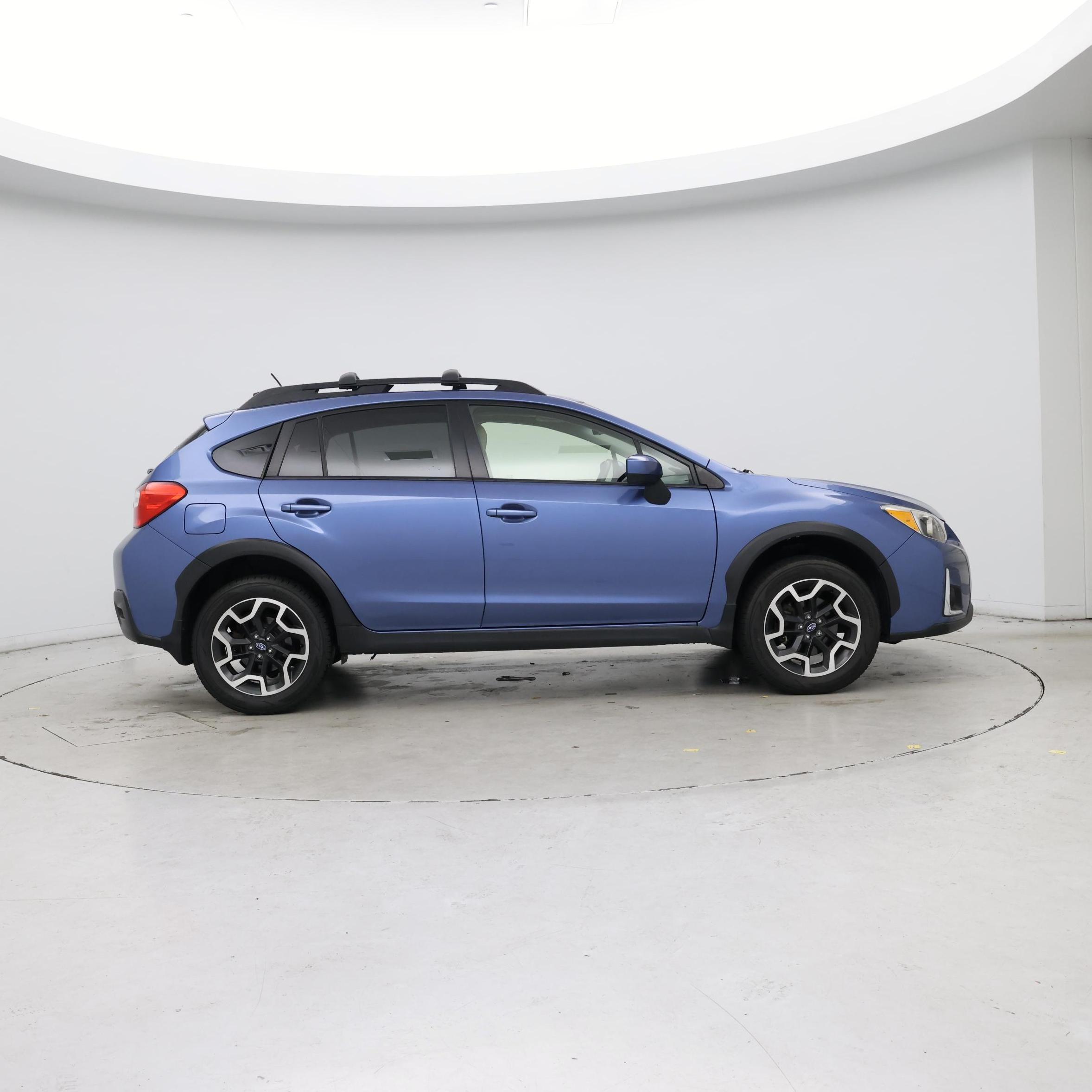 Thumbnail: 2017 Subaru Crosstrek - 7