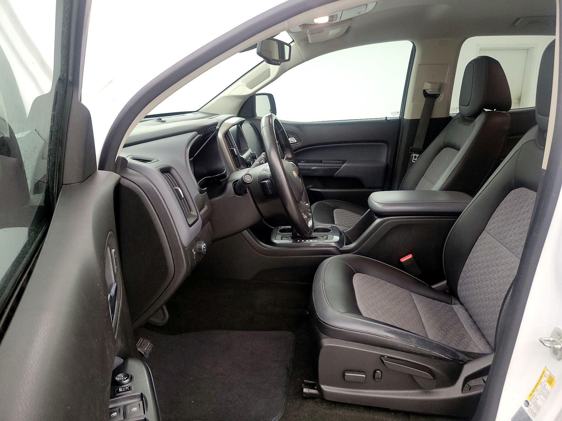 Thumbnail: 2017 Chevrolet Colorado - 11