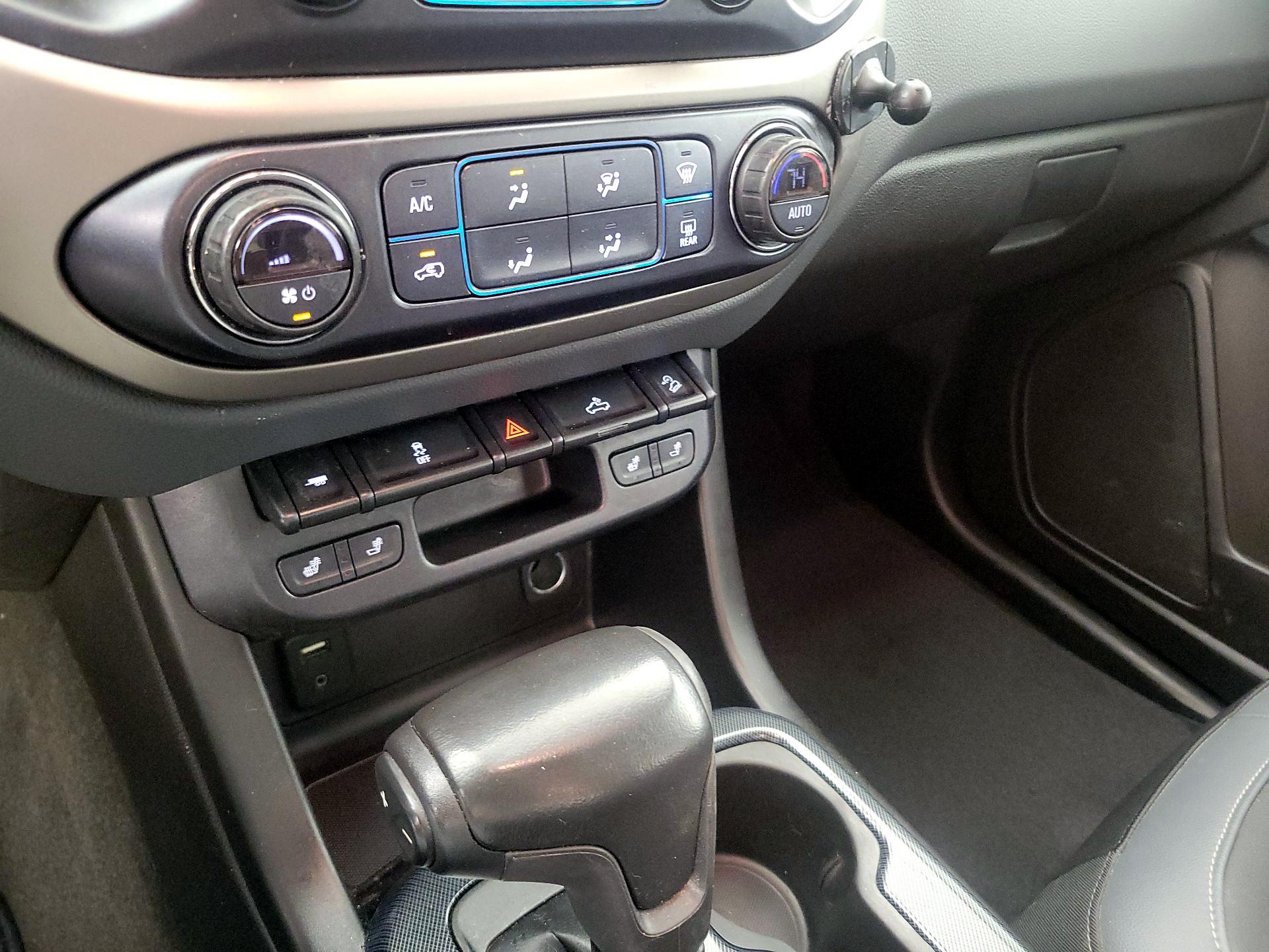 Thumbnail: 2017 Chevrolet Colorado - 16