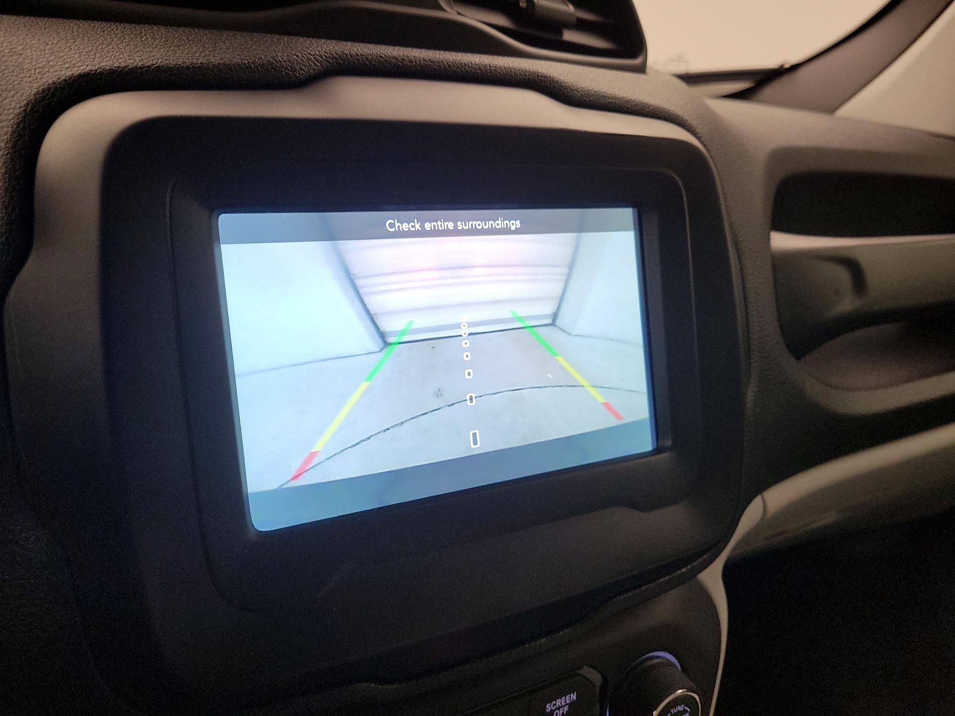 Thumbnail: 2018 Jeep Renegade - 14