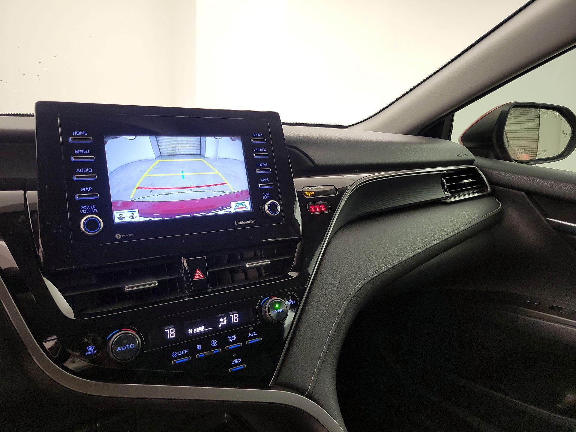 Thumbnail: 2022 Toyota Camry - 14