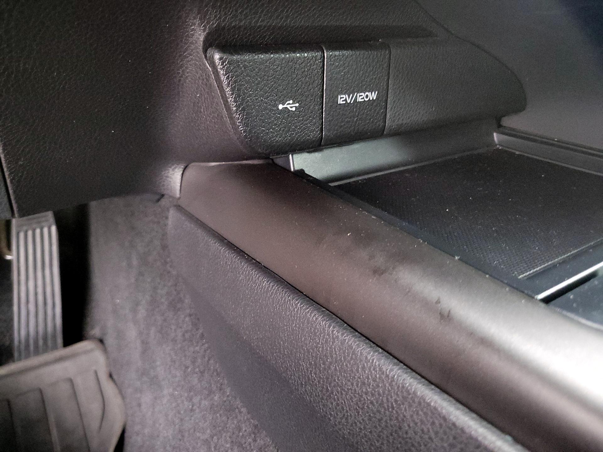 Thumbnail: 2022 Toyota Camry - 18