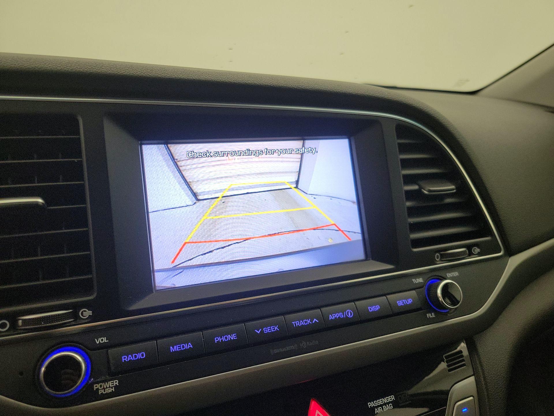 Thumbnail: 2017 Hyundai Elantra - 14