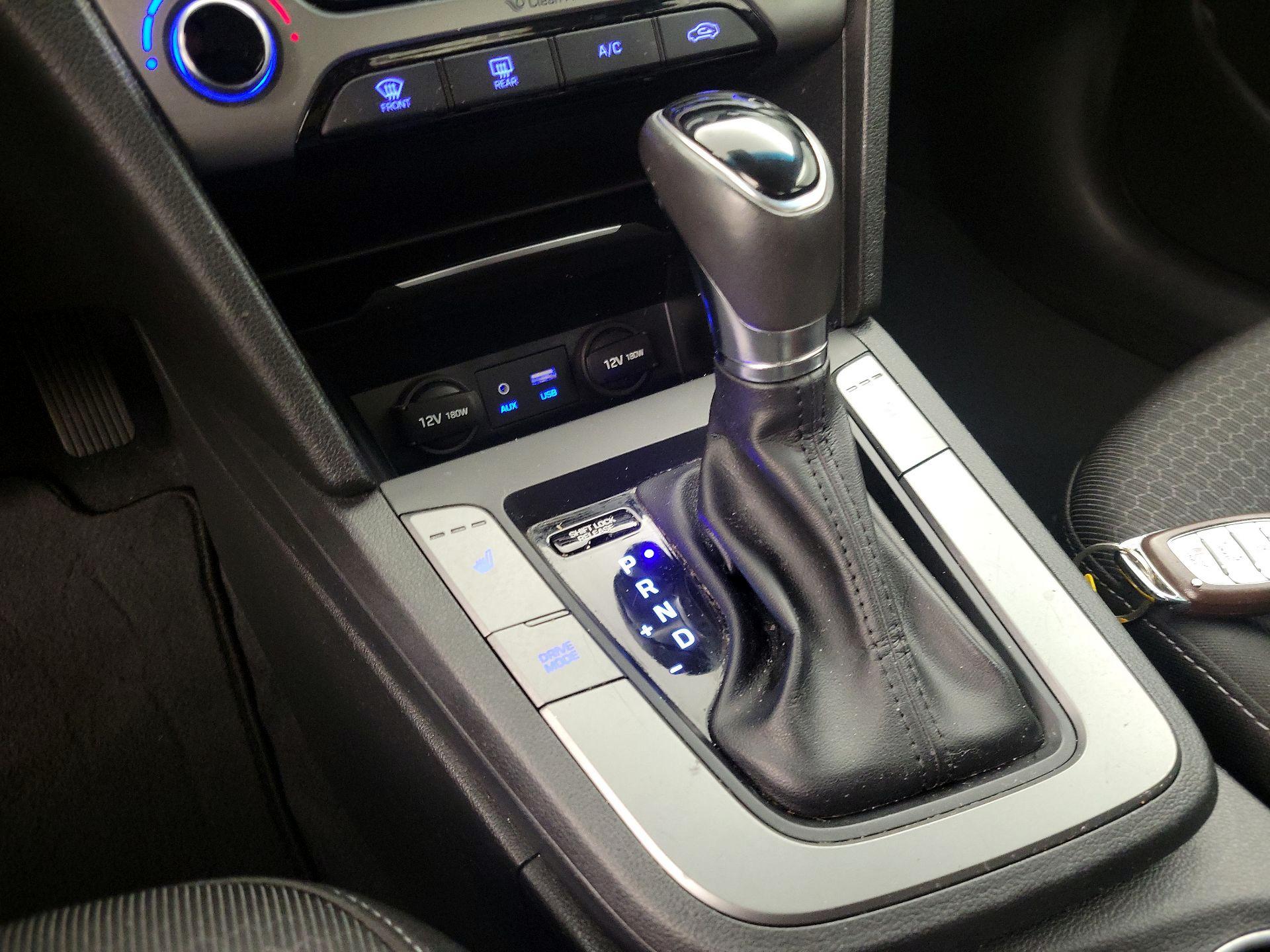 Thumbnail: 2017 Hyundai Elantra - 17