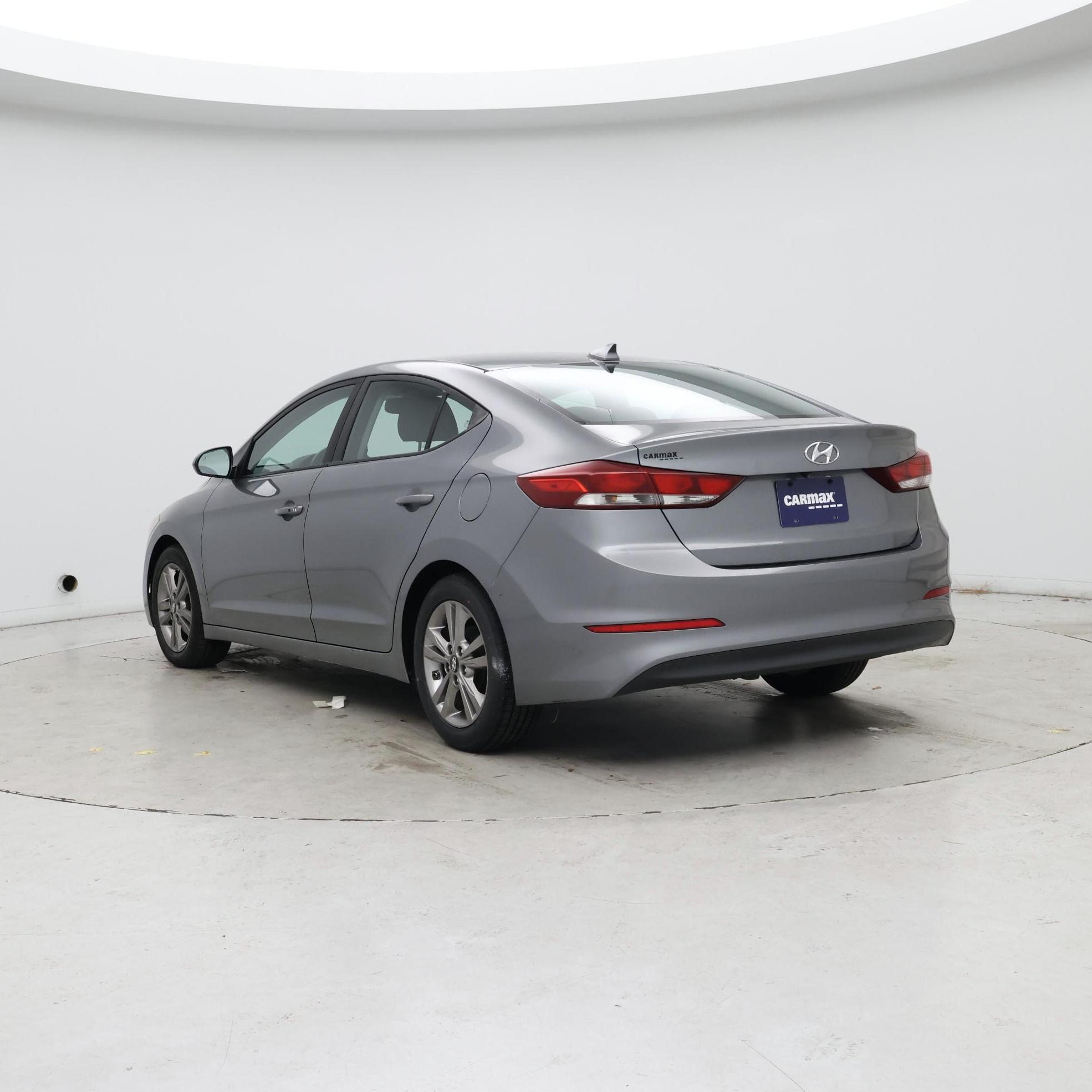 Thumbnail: 2017 Hyundai Elantra - 2