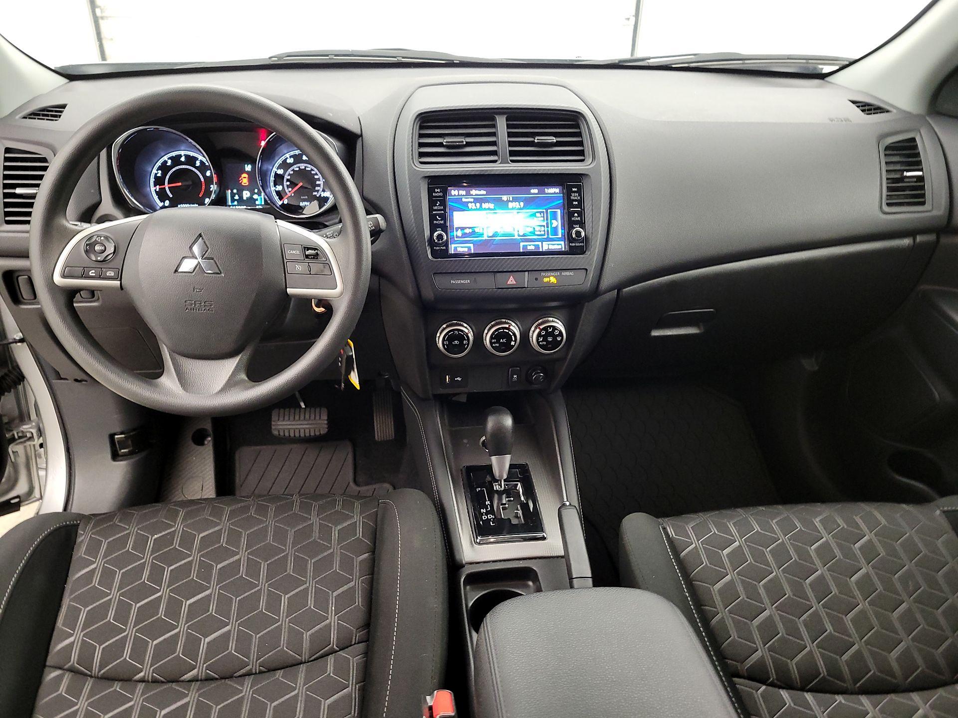 Thumbnail: 2024 Mitsubishi Outlander Sport - 9