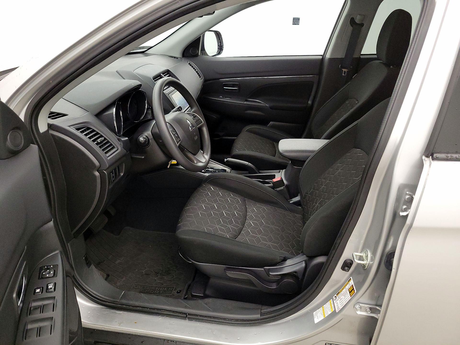 Thumbnail: 2024 Mitsubishi Outlander Sport - 11