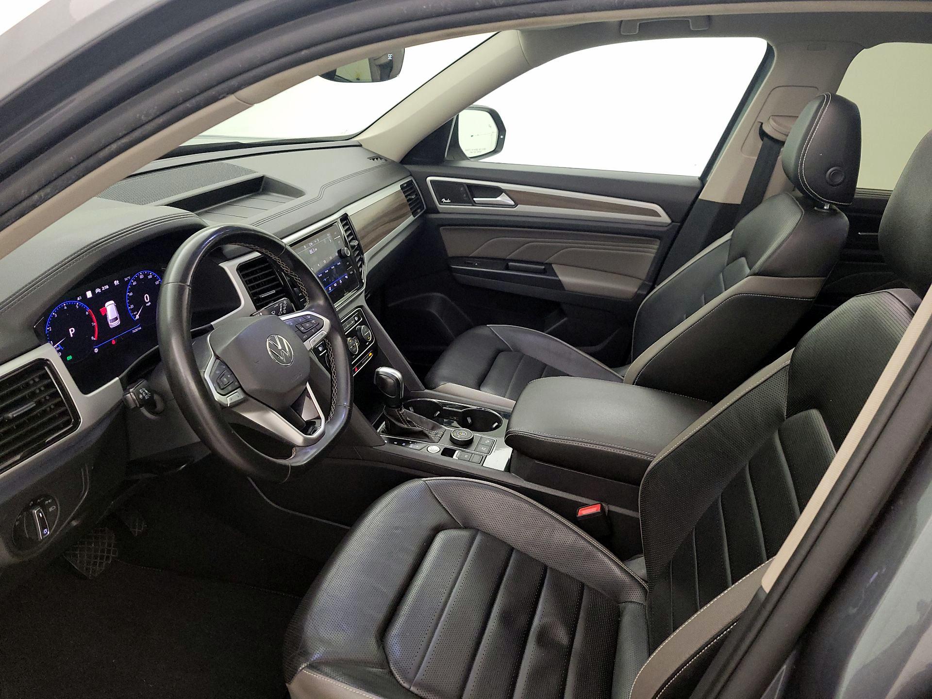 Thumbnail: 2021 Volkswagen Atlas - 11