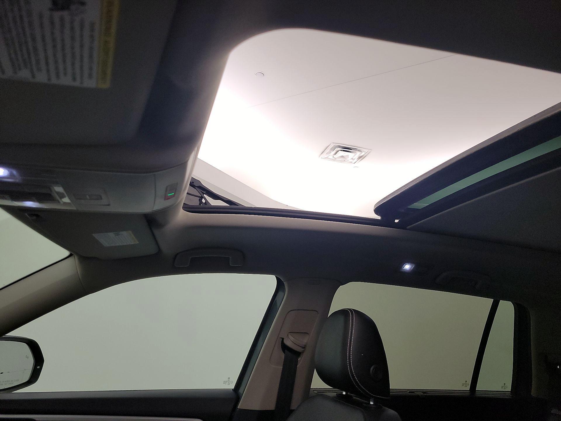 Thumbnail: 2021 Volkswagen Atlas - 20