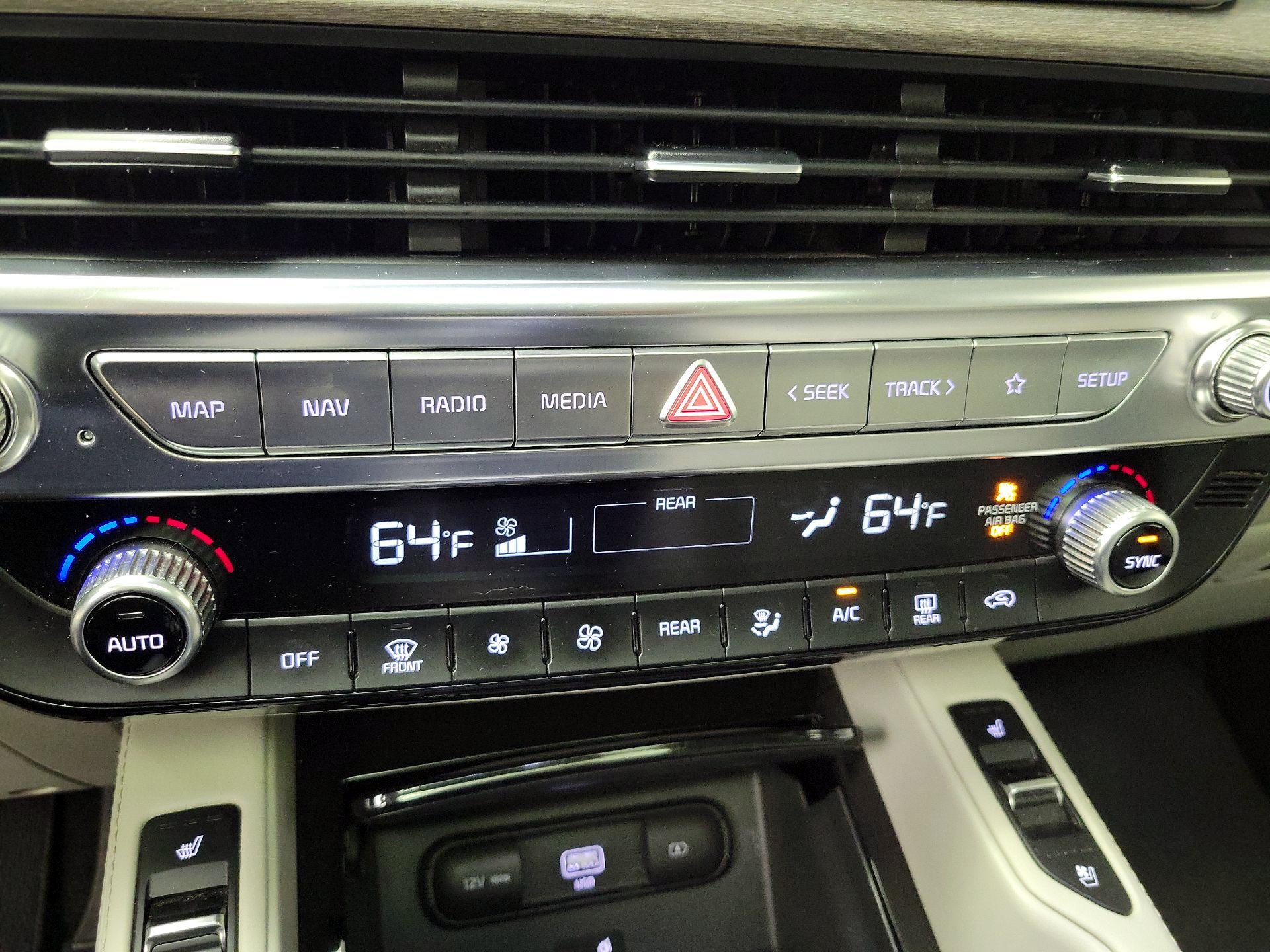 Thumbnail: 2020 Kia Telluride - 17