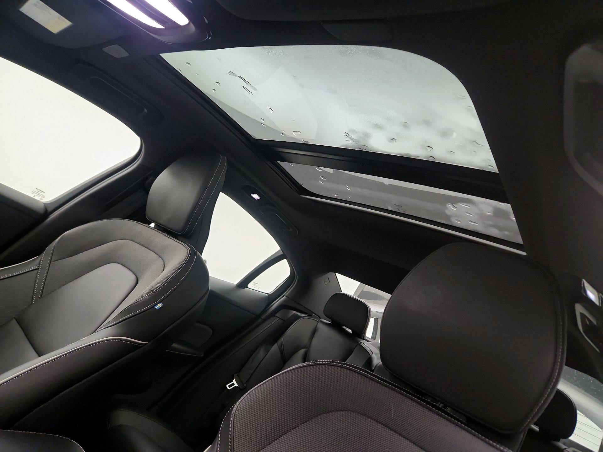 Thumbnail: 2024 Volvo S60 - 15