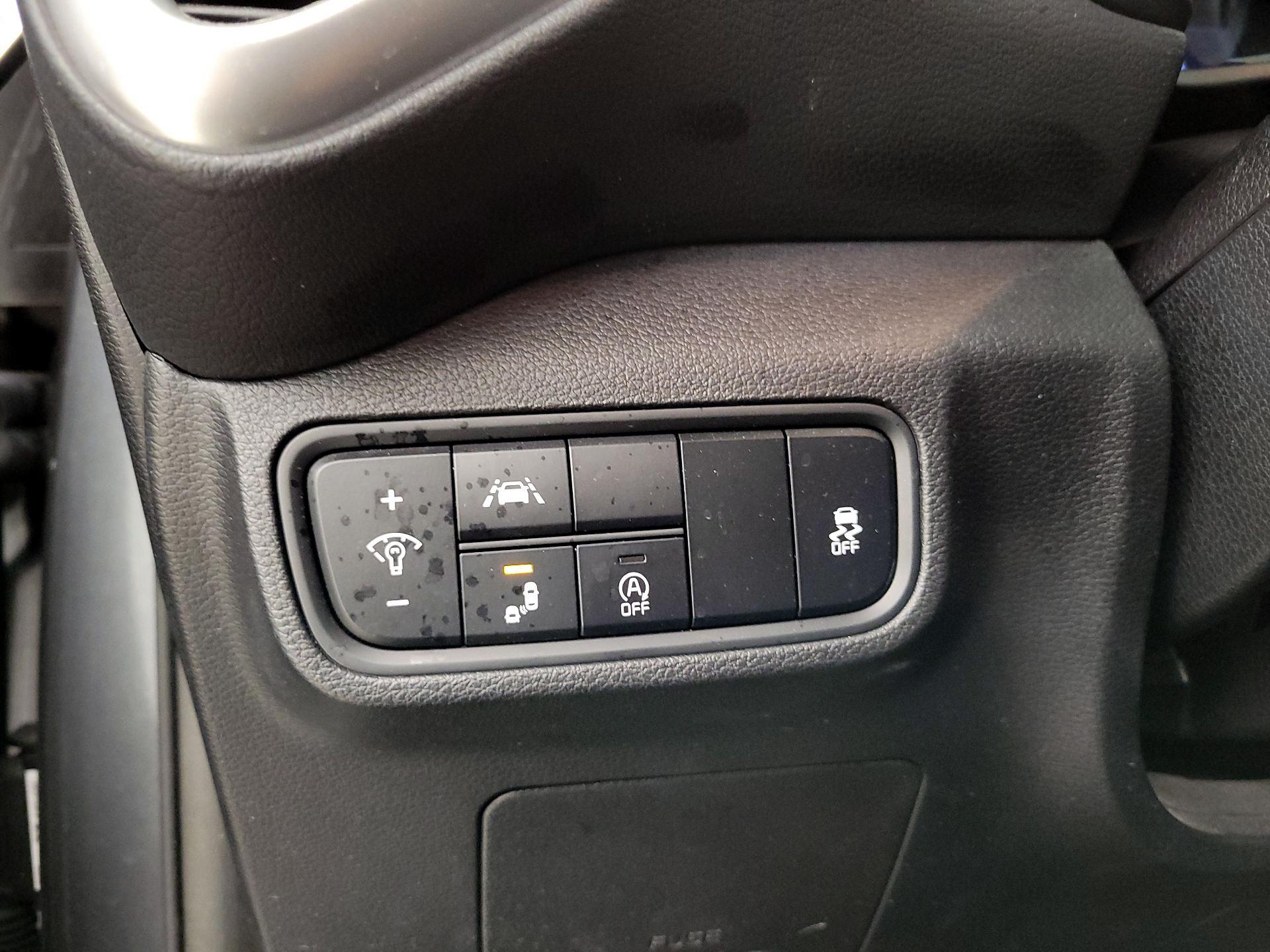 Thumbnail: 2020 Kia Soul - 13