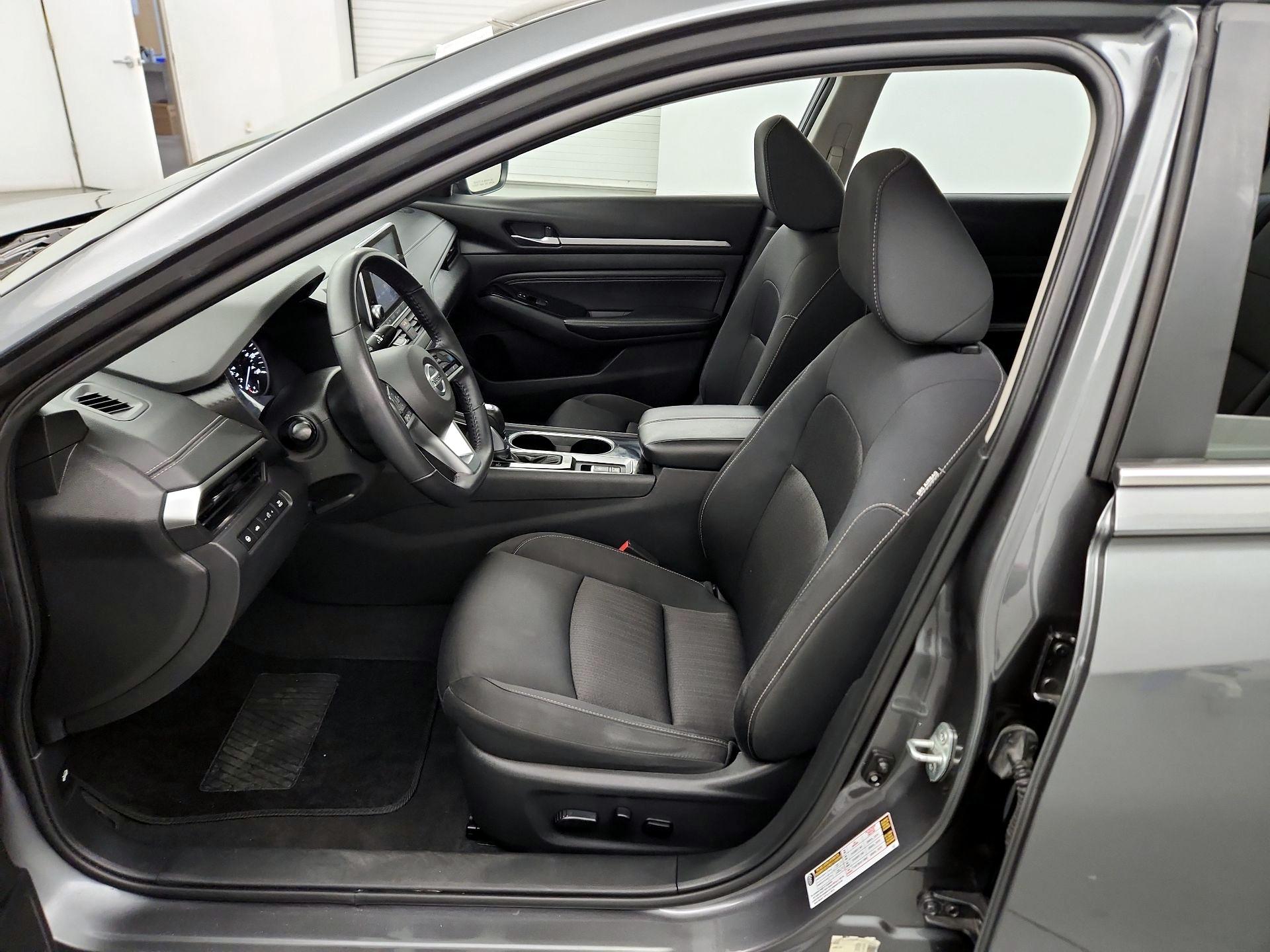 Thumbnail: 2021 Nissan Altima - 9