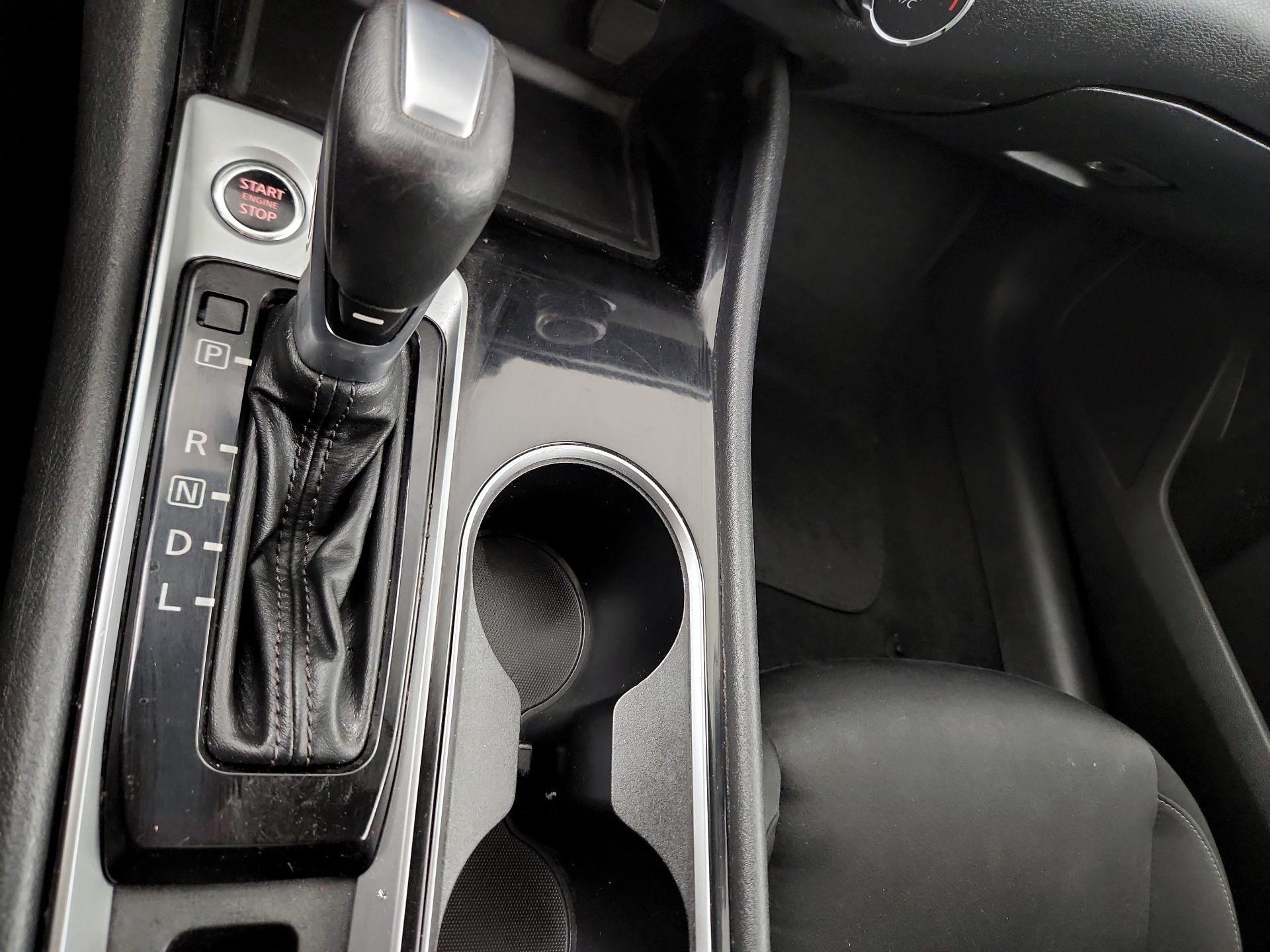 Thumbnail: 2021 Nissan Altima - 15