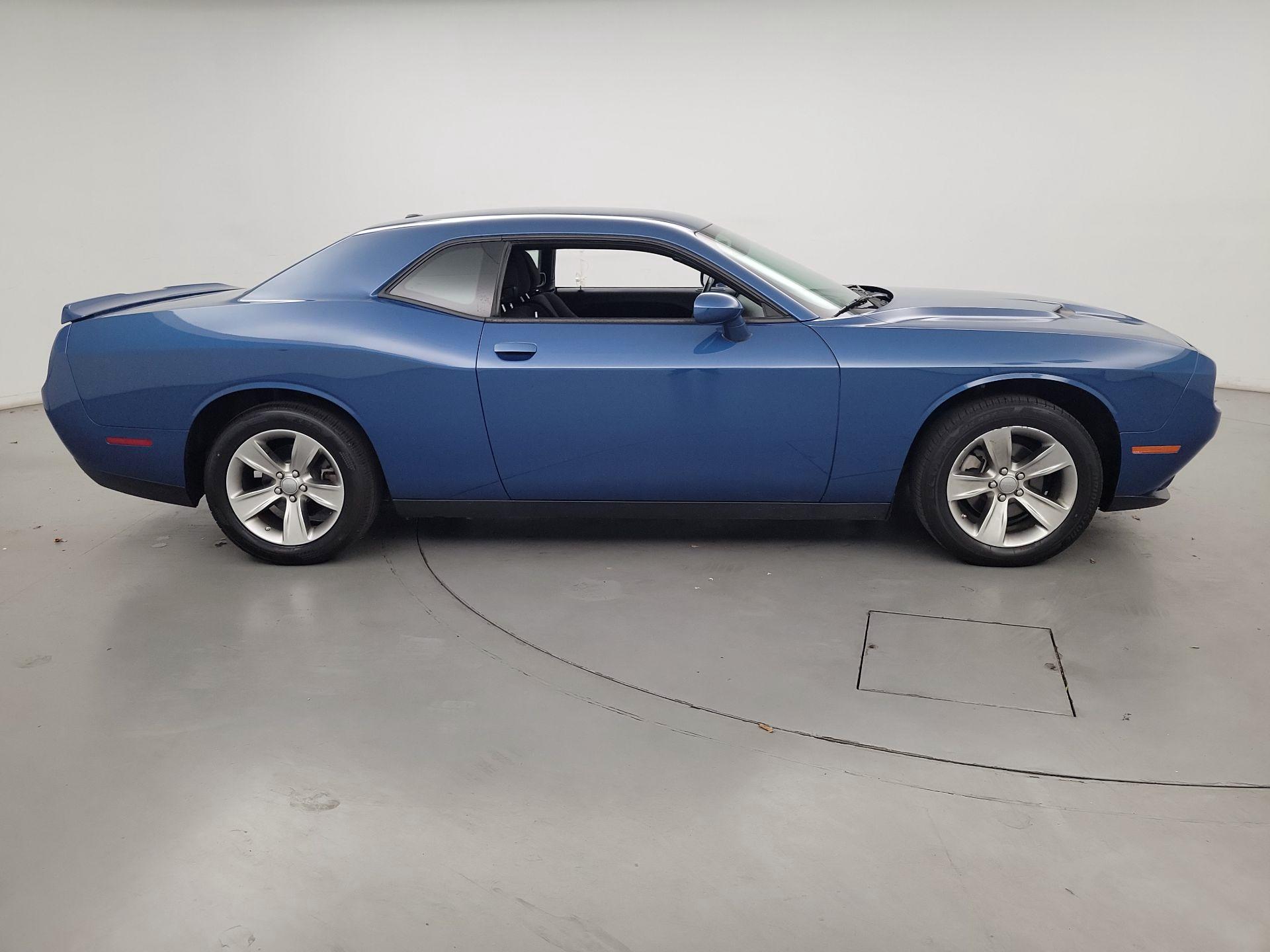 Thumbnail: 2022 Dodge Challenger - 4