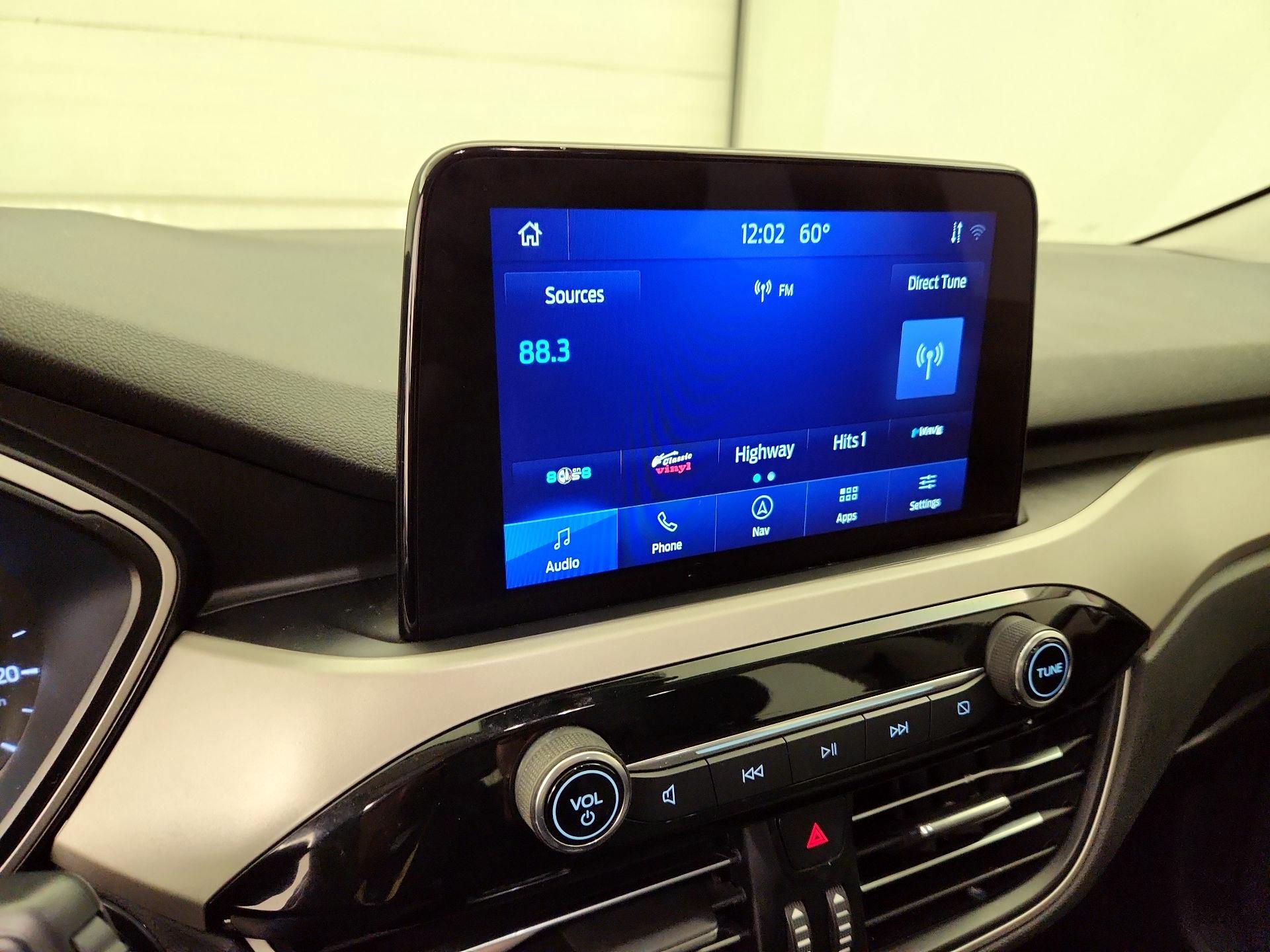 Thumbnail: 2021 Ford Escape - 15