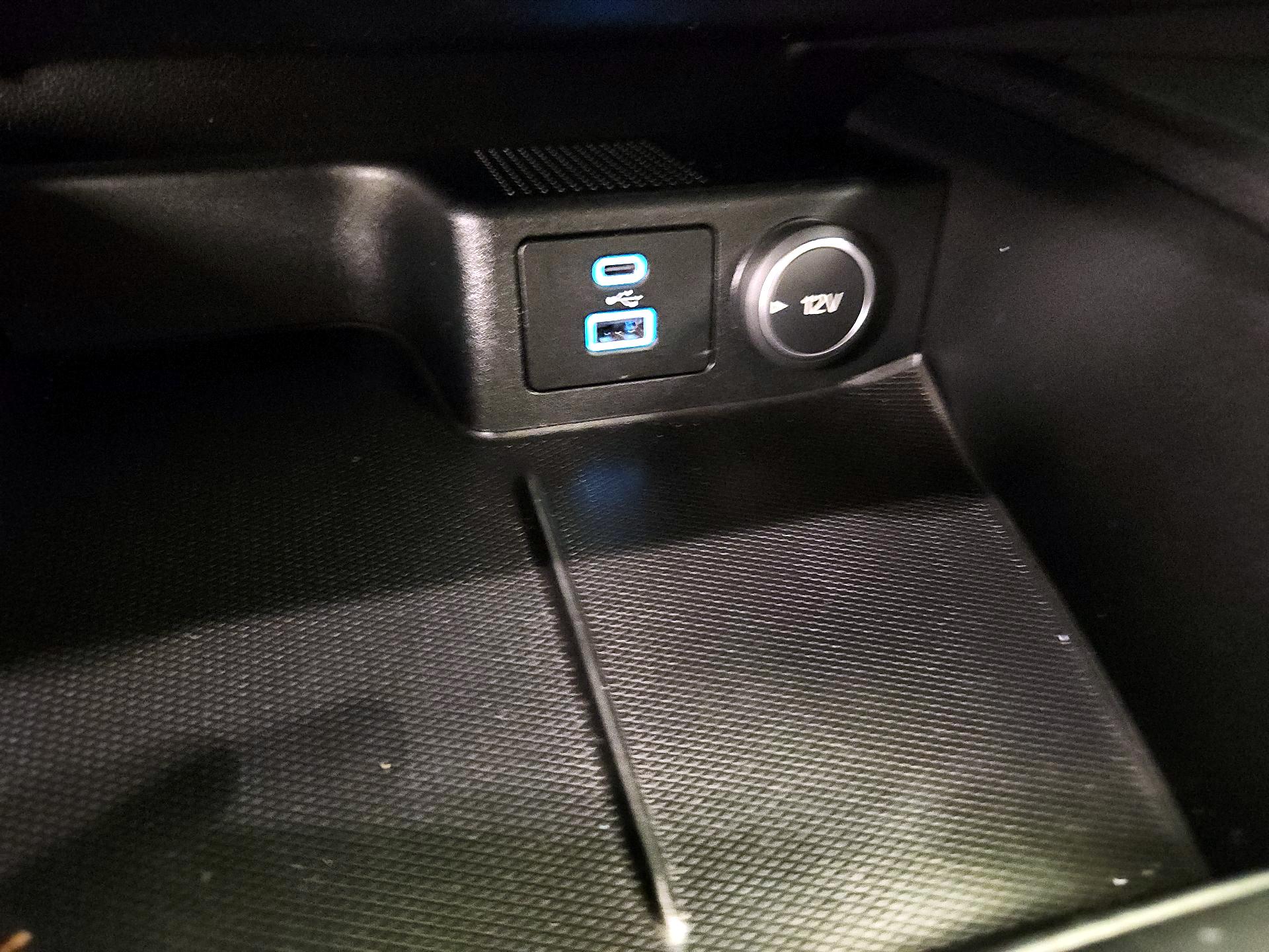 Thumbnail: 2021 Ford Escape - 18