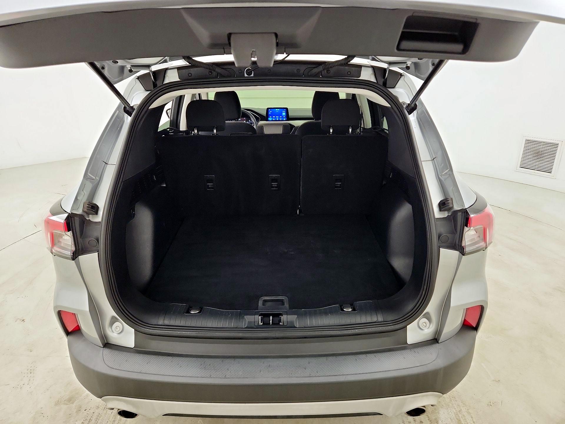 Thumbnail: 2021 Ford Escape - 20