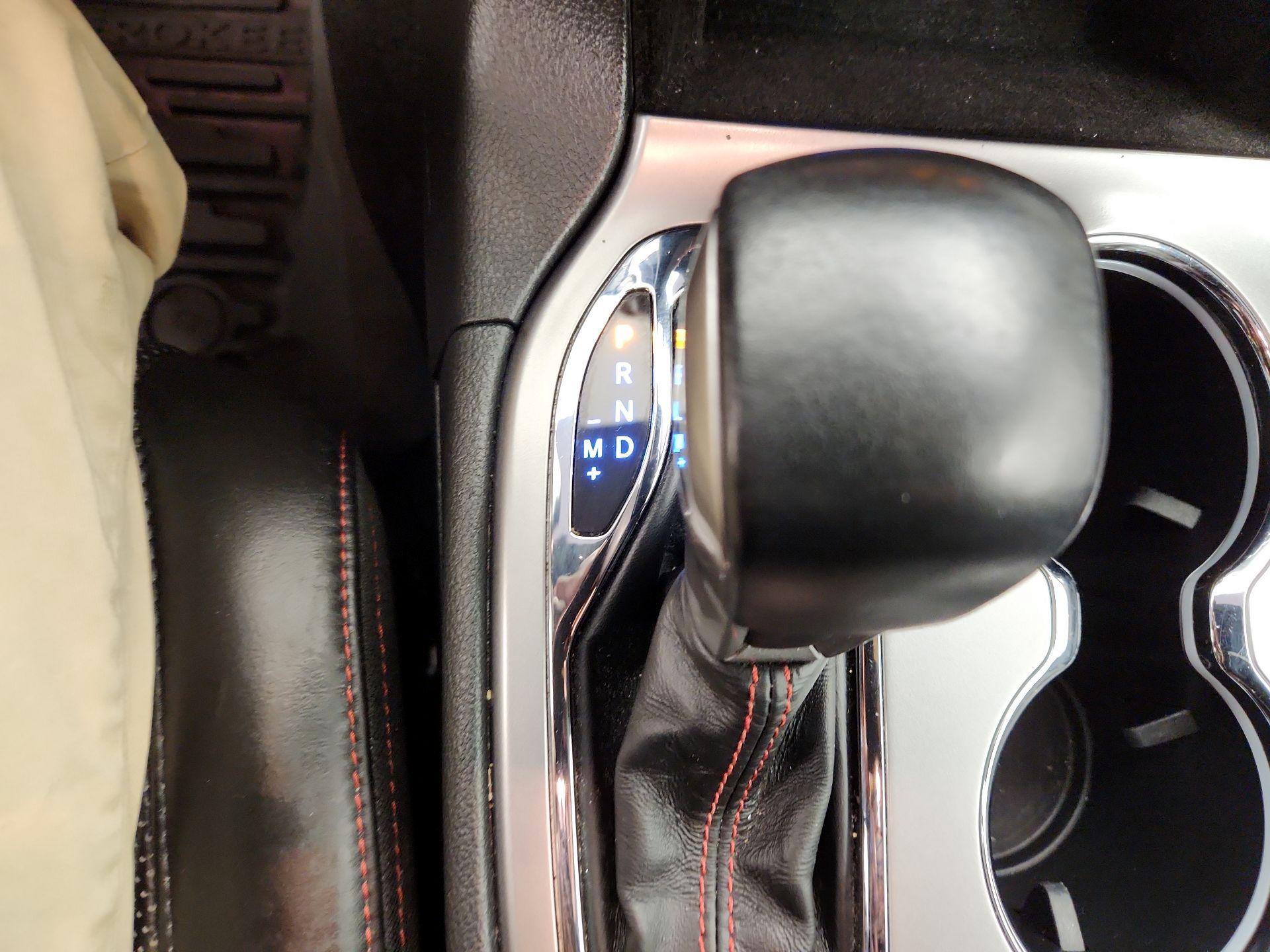 Thumbnail: 2020 Jeep Grand Cherokee - 18