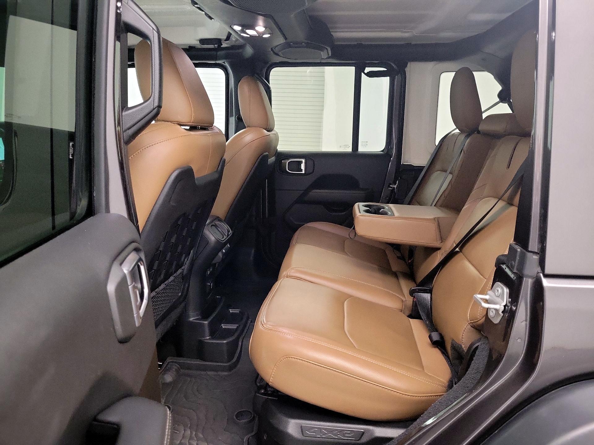 Thumbnail: 2022 Jeep Wrangler - 18