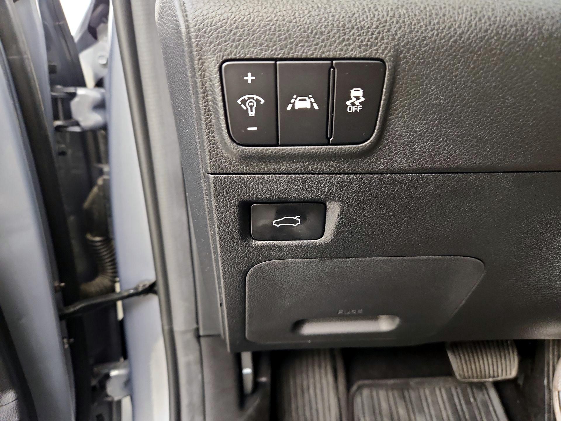 Thumbnail: 2021 Kia K5 - 13