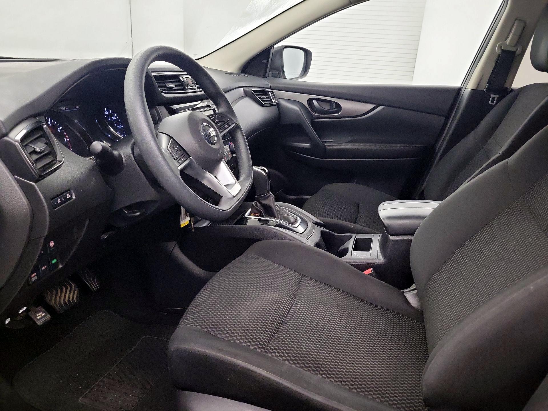 Thumbnail: 2022 Nissan Rogue Sport - 9