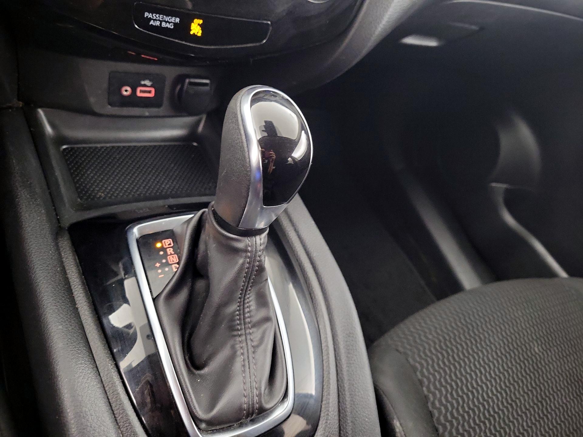 Thumbnail: 2022 Nissan Rogue Sport - 15